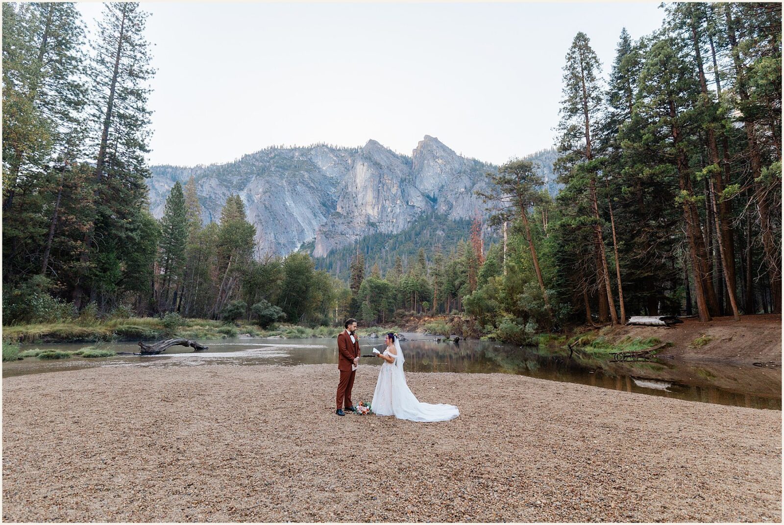 cathedral-beach-picnic-area_brian-and-crystal_0089-1600x1070 Cathedral Beach Picnic Area Wedding In Yosemite