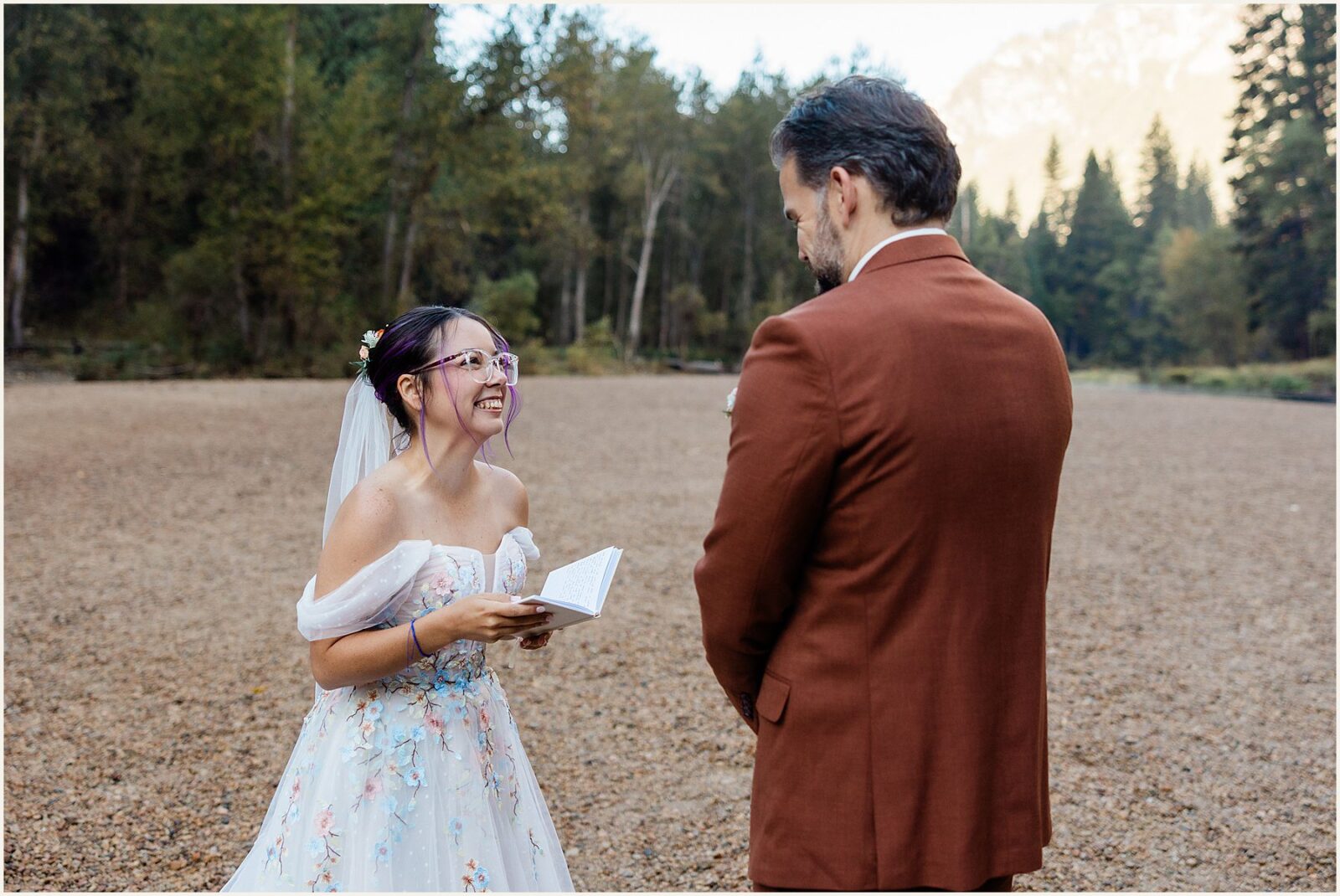 cathedral-beach-picnic-area_brian-and-crystal_0089-1600x1070 Cathedral Beach Picnic Area Wedding In Yosemite