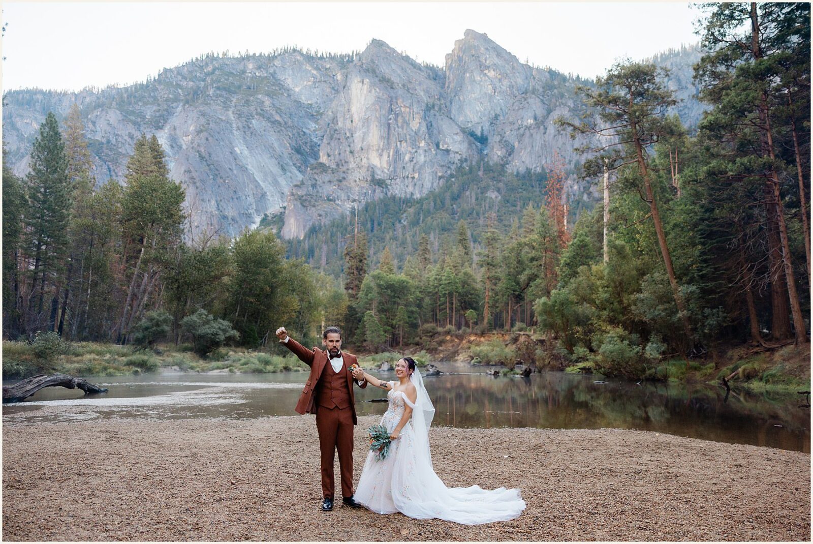 cathedral-beach-picnic-area_brian-and-crystal_0089-1600x1070 Cathedral Beach Picnic Area Wedding In Yosemite