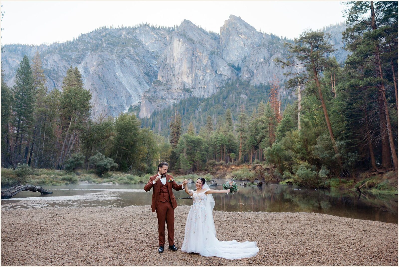 cathedral-beach-picnic-area_brian-and-crystal_0089-1600x1070 Cathedral Beach Picnic Area Wedding In Yosemite