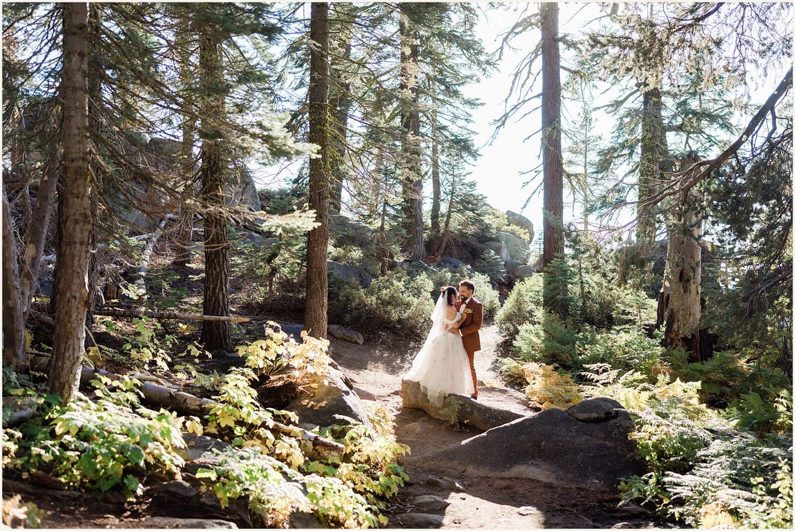 cathedral-beach-picnic-area_brian-and-crystal_0089-1600x1070 Cathedral Beach Picnic Area Wedding In Yosemite