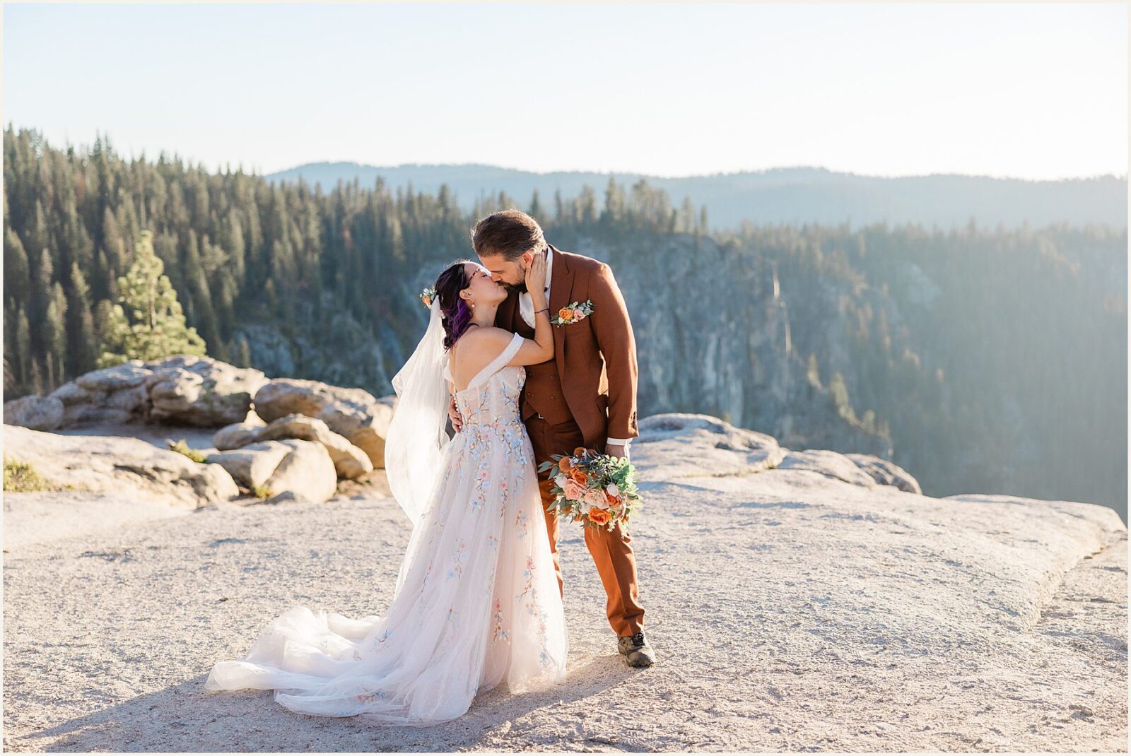 cathedral-beach-picnic-area_brian-and-crystal_0089-1600x1070 Cathedral Beach Picnic Area Wedding In Yosemite