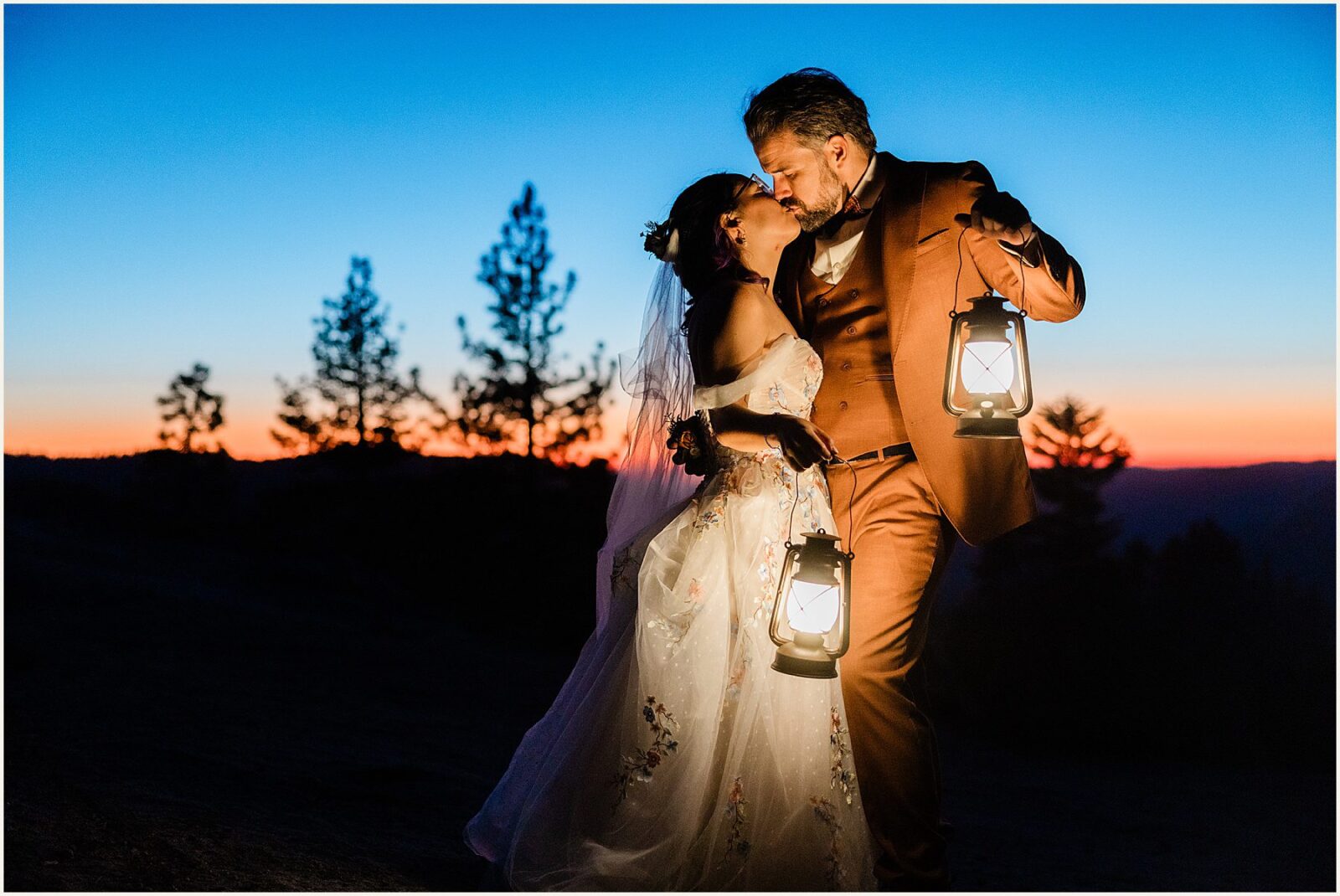 cathedral-beach-picnic-area_brian-and-crystal_0089-1600x1070 Cathedral Beach Picnic Area Wedding In Yosemite