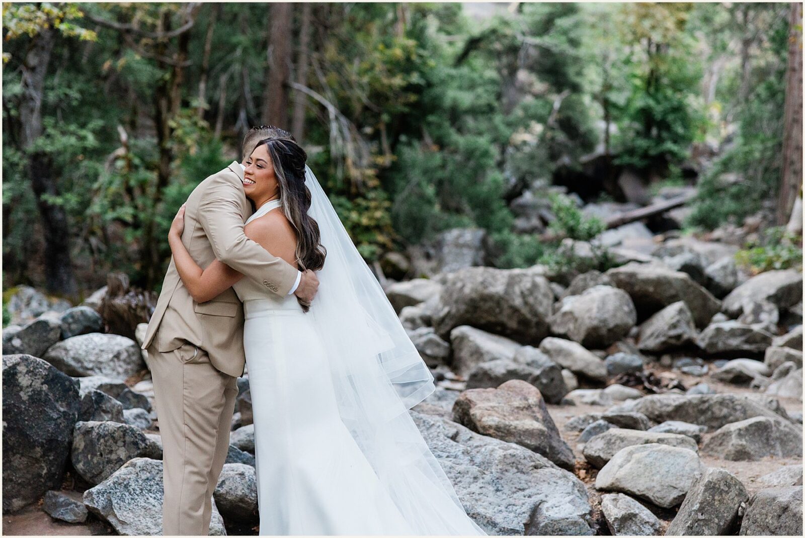 cathedral-beach-wedding_kyle-and-sarah_0072-1600x1070 Cathedral Beach Wedding | Yosemite Elopement