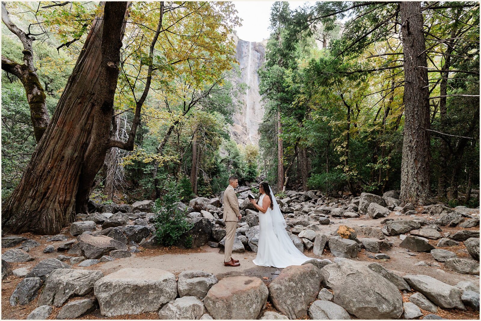 cathedral-beach-wedding_kyle-and-sarah_0072-1600x1070 Cathedral Beach Wedding | Yosemite Elopement