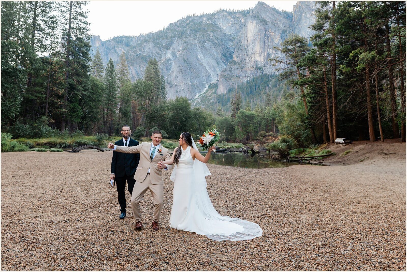 cathedral-beach-wedding_kyle-and-sarah_0072-1600x1070 Cathedral Beach Wedding | Yosemite Elopement