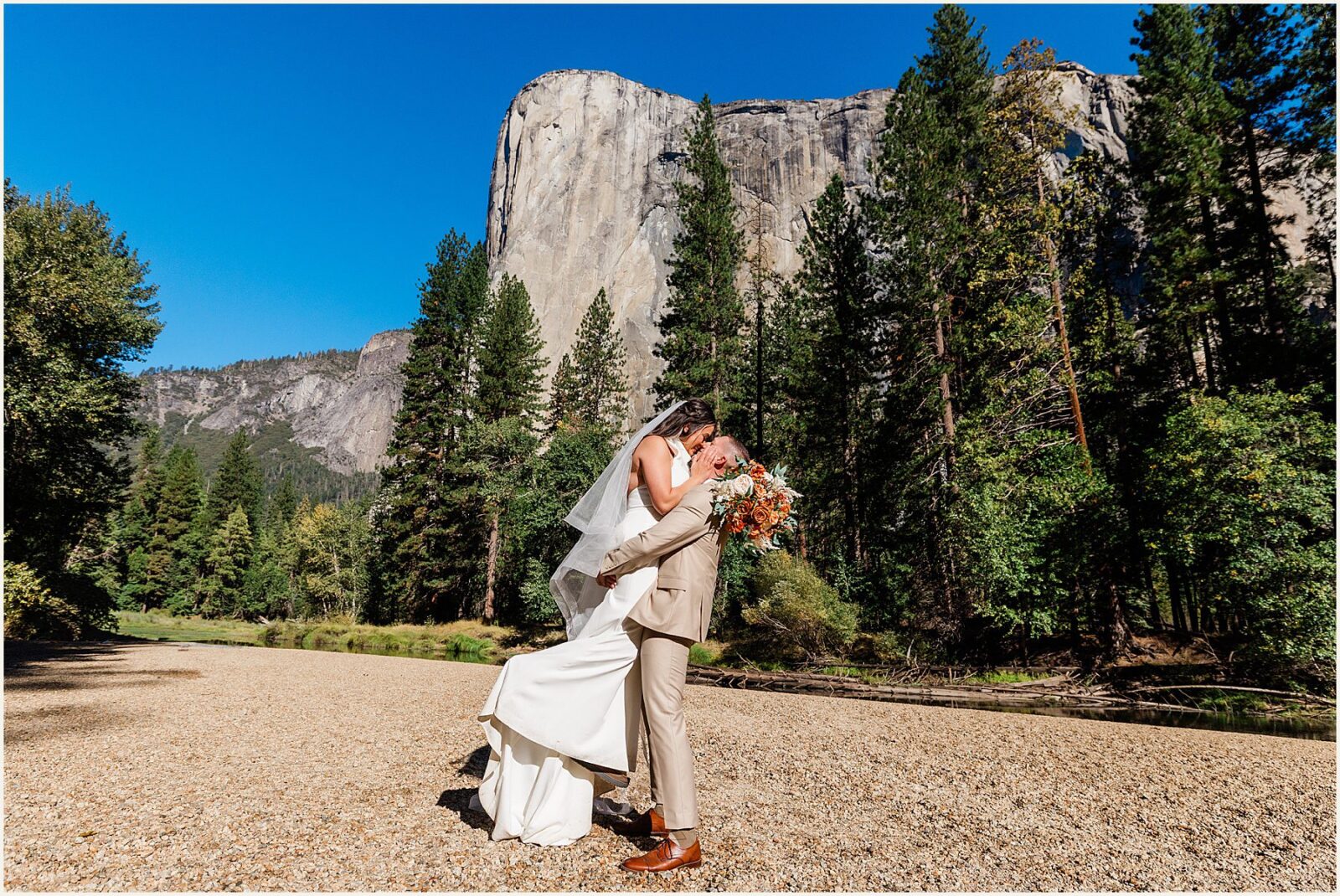 cathedral-beach-wedding_kyle-and-sarah_0072-1600x1070 Cathedral Beach Wedding | Yosemite Elopement