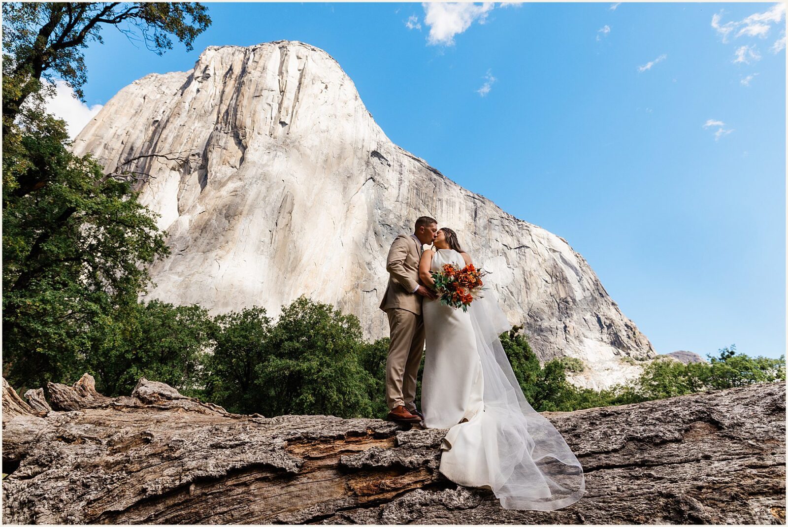 cathedral-beach-wedding_kyle-and-sarah_0072-1600x1070 Cathedral Beach Wedding | Yosemite Elopement