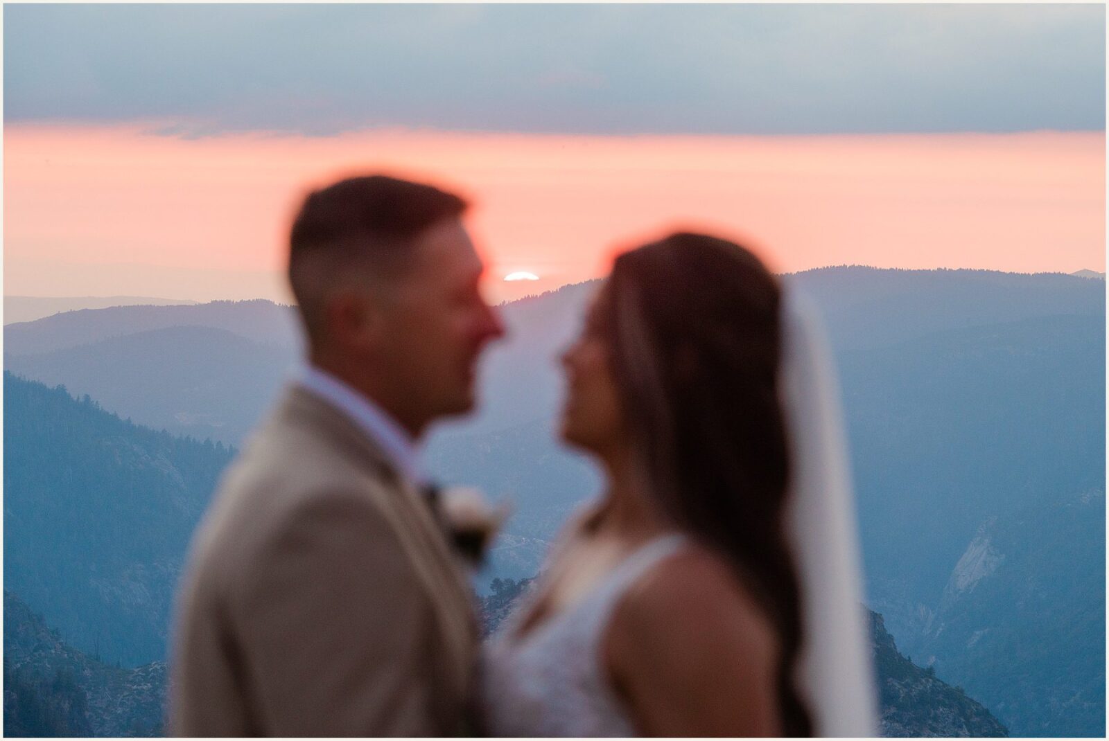 cathedral-beach-wedding_kyle-and-sarah_0072-1600x1070 Cathedral Beach Wedding | Yosemite Elopement