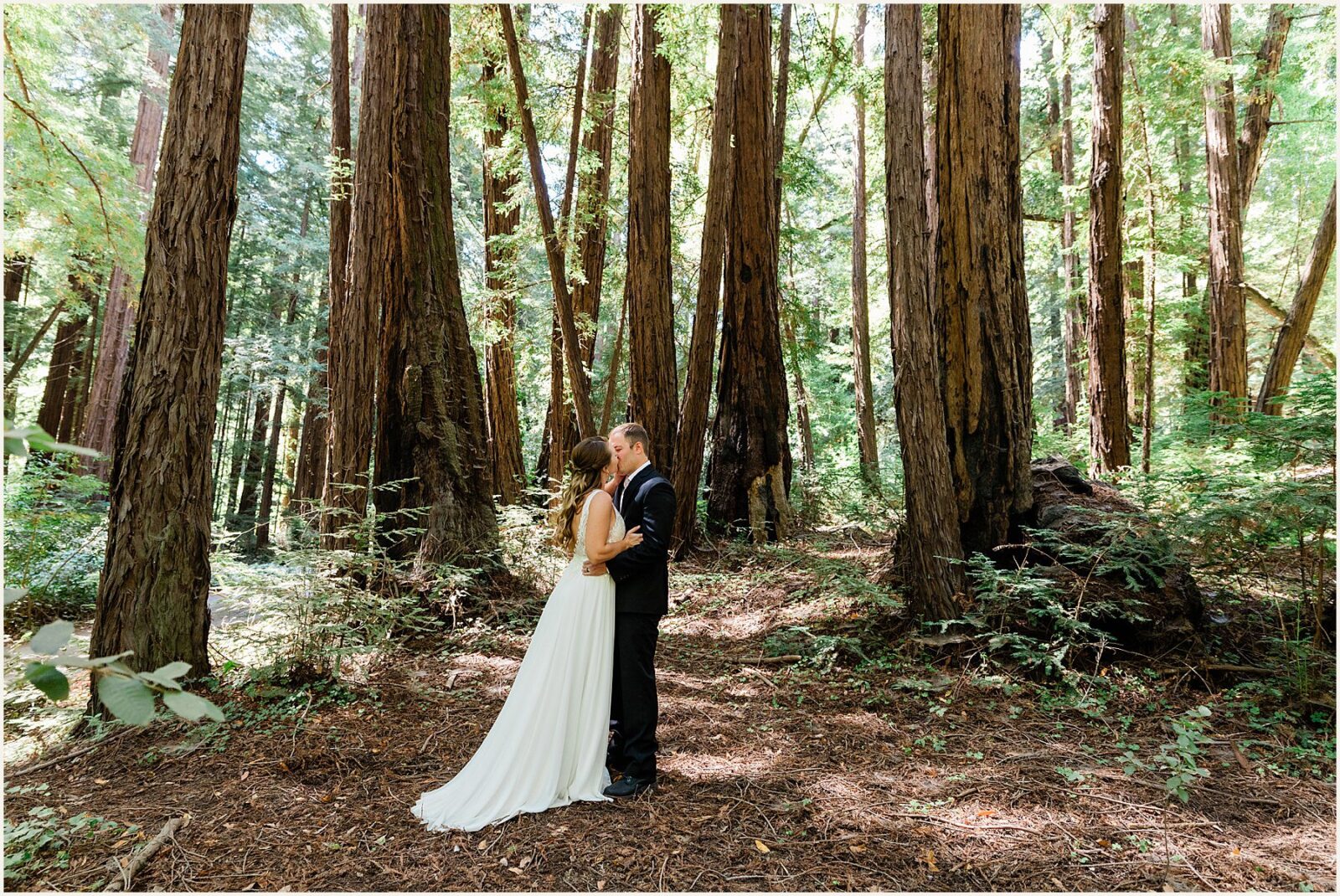 coastal-wedding-in-California_caiti-and-justin_0014-1-1600x1198 Coastal Wedding In California | Big Sur Elopement