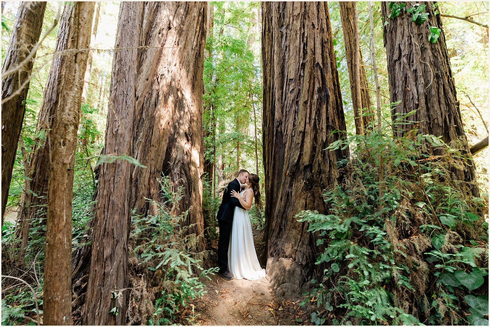 coastal-wedding-in-California_caiti-and-justin_0014-1-1600x1198 Coastal Wedding In California | Big Sur Elopement