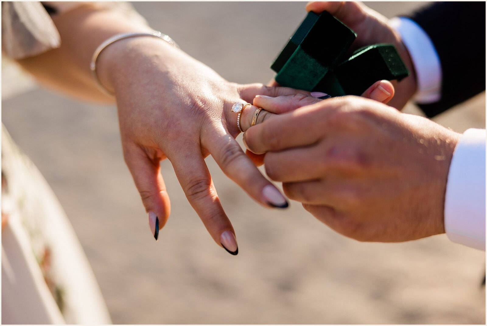 floral-embroidered-wedding-dress_Lisa-and-Ulysses_0080-1600x1070 Floral Embroidered Wedding Dress | Autumn Yosemite Elopement