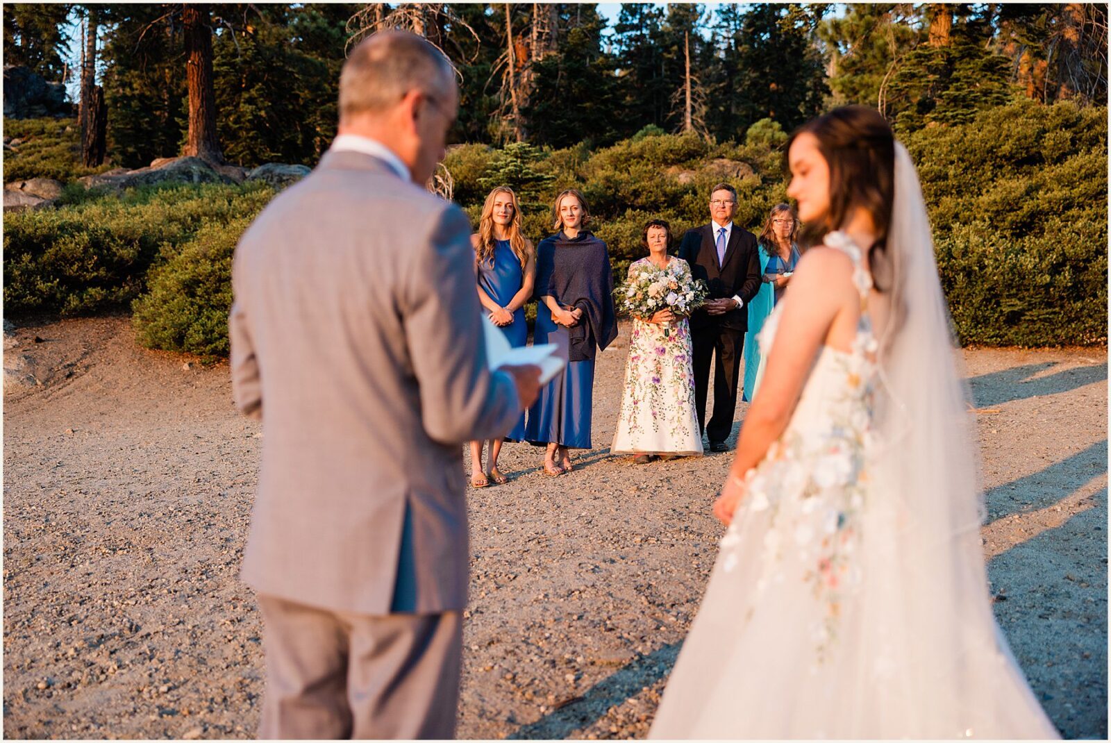 glacier-point-elopement_kat-and-ryan_0013-1600x1070 Glacier Point Elopement In Yosemite With Family