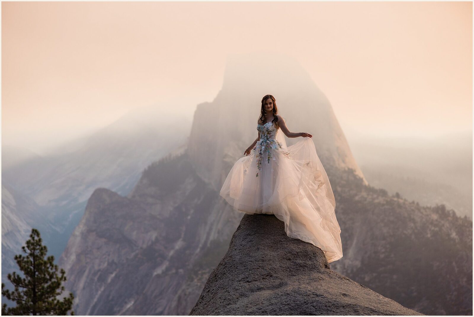 glacier-point-elopement_kat-and-ryan_0013-1600x1070 Glacier Point Elopement In Yosemite With Family