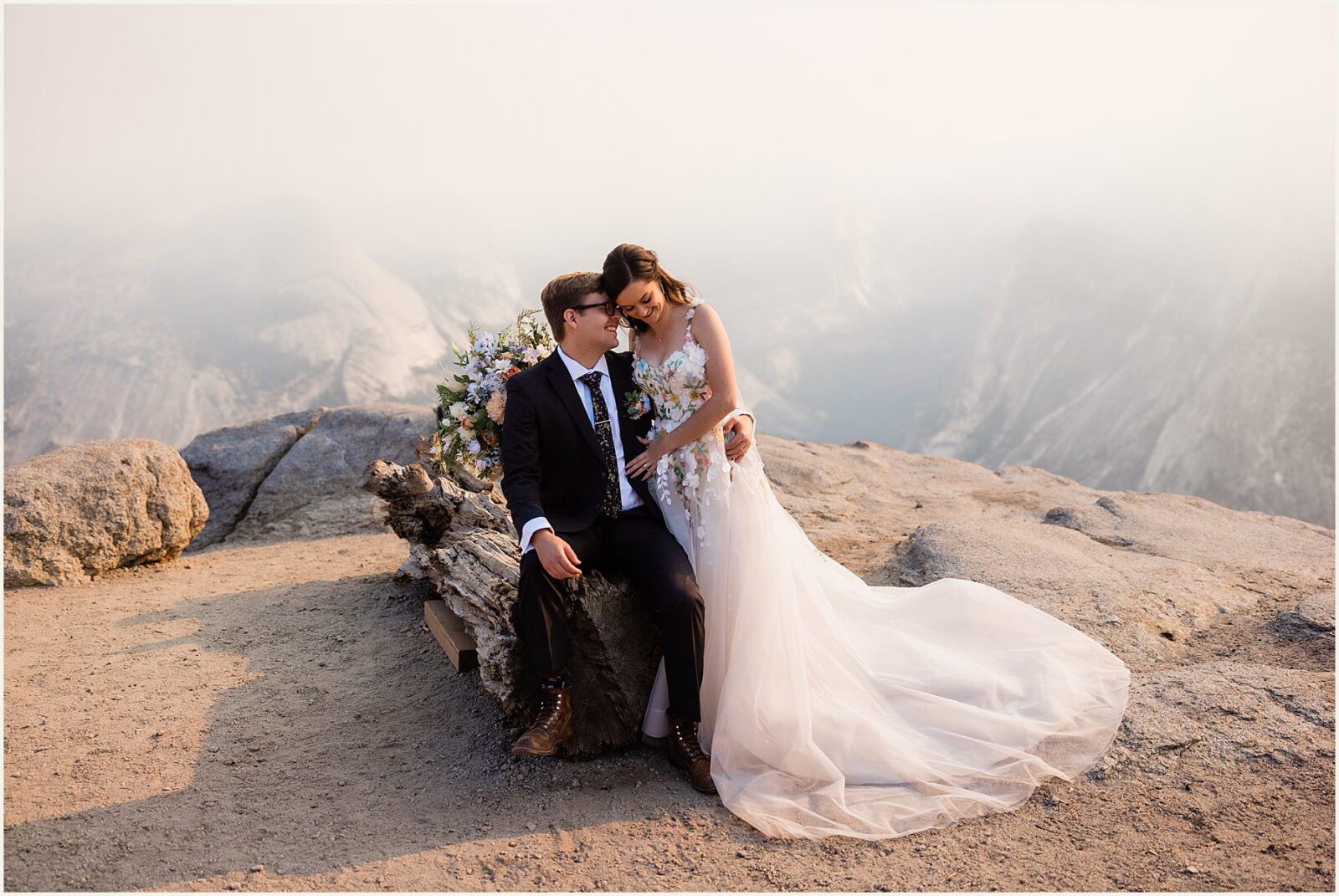 glacier-point-elopement_kat-and-ryan_0013-1600x1070 Glacier Point Elopement In Yosemite With Family