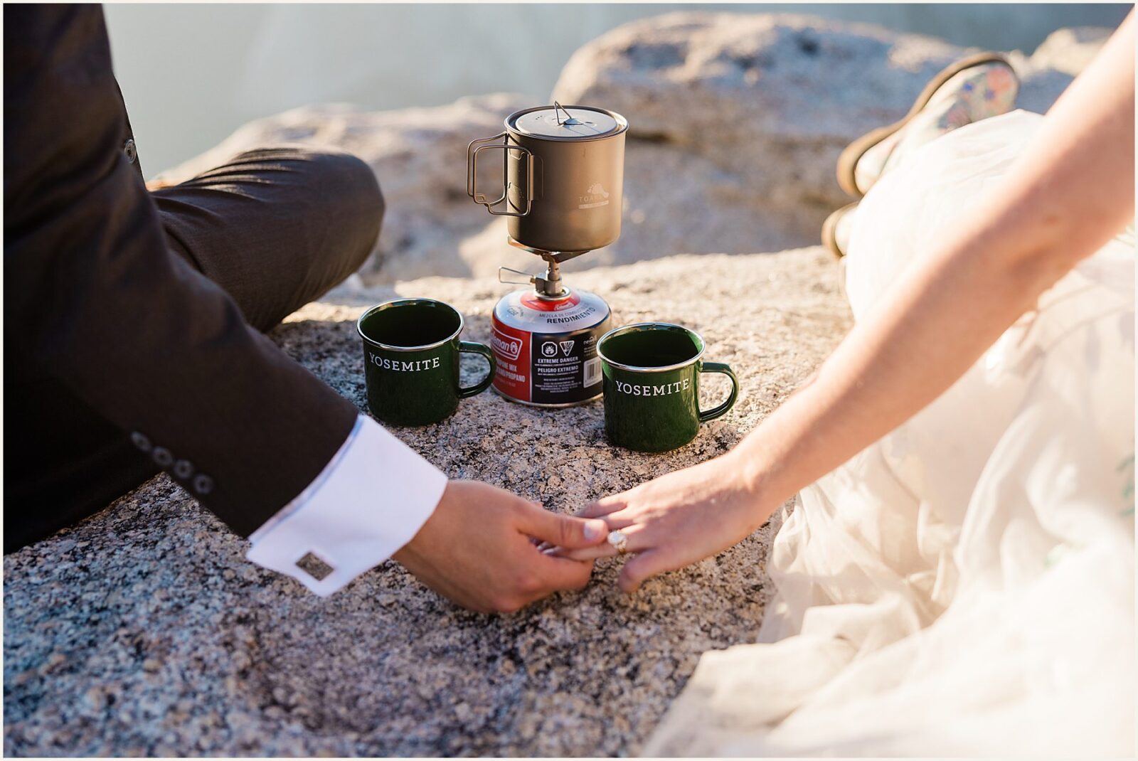 glacier-point-elopement_kat-and-ryan_0013-1600x1070 Glacier Point Elopement In Yosemite With Family