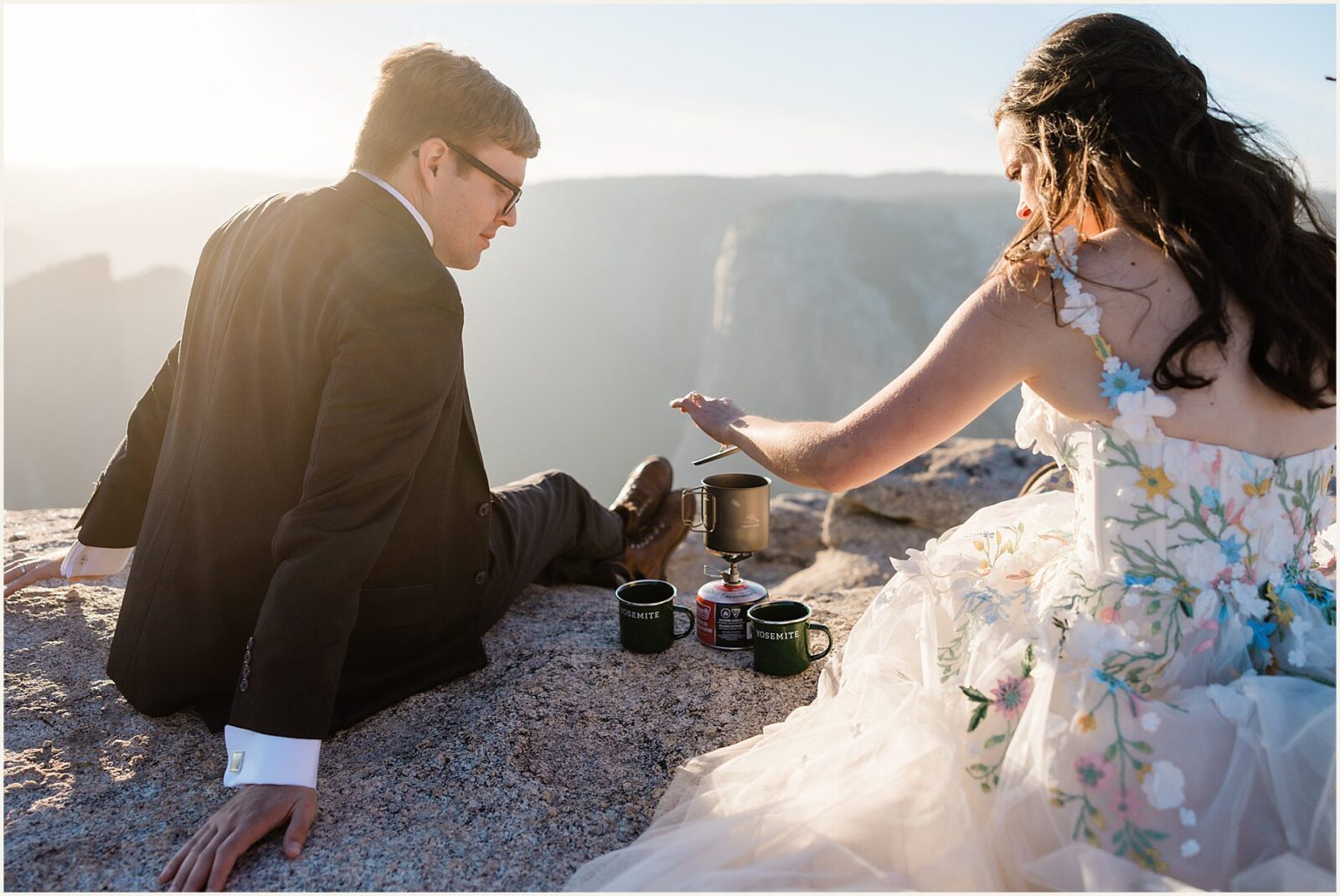 glacier-point-elopement_kat-and-ryan_0013-1600x1070 Glacier Point Elopement In Yosemite With Family