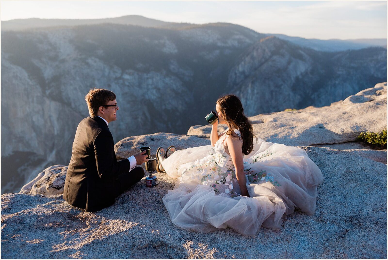 glacier-point-elopement_kat-and-ryan_0013-1600x1070 Glacier Point Elopement In Yosemite With Family