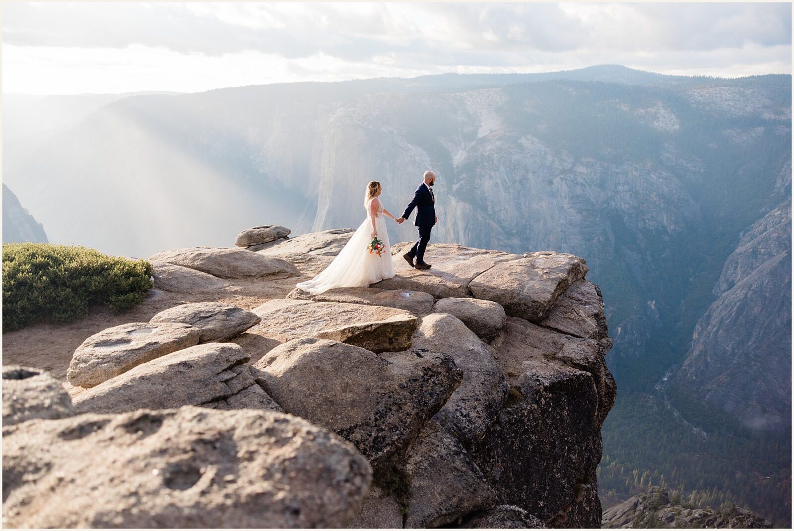hiking-wedding_tiffany-and-alex_0112-1600x1069 Hiking Wedding | Sunrise Yosemite Elopement