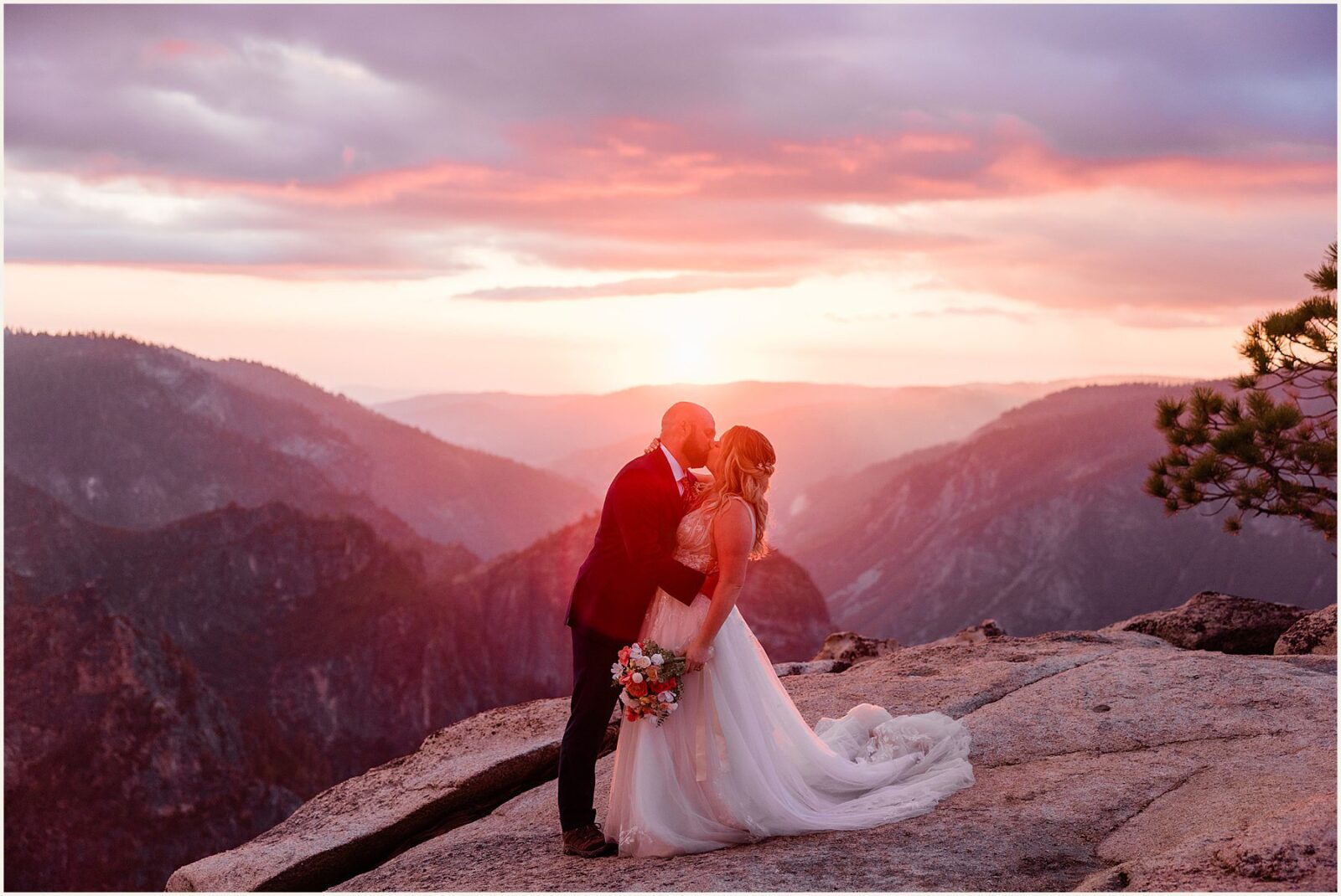 hiking-wedding_tiffany-and-alex_0112-1600x1069 Hiking Wedding | Sunrise Yosemite Elopement