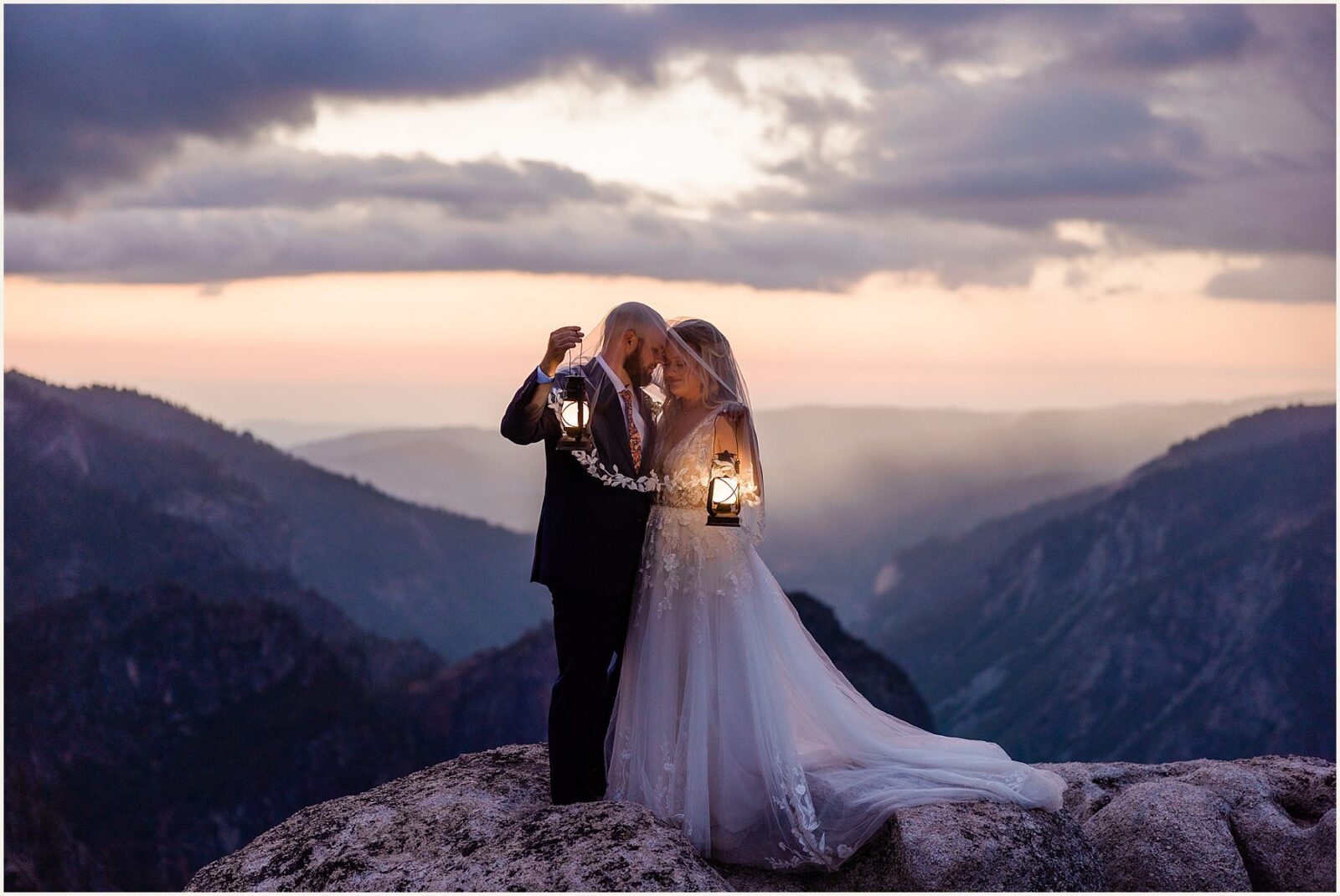 hiking-wedding_tiffany-and-alex_0112-1600x1069 Hiking Wedding | Sunrise Yosemite Elopement