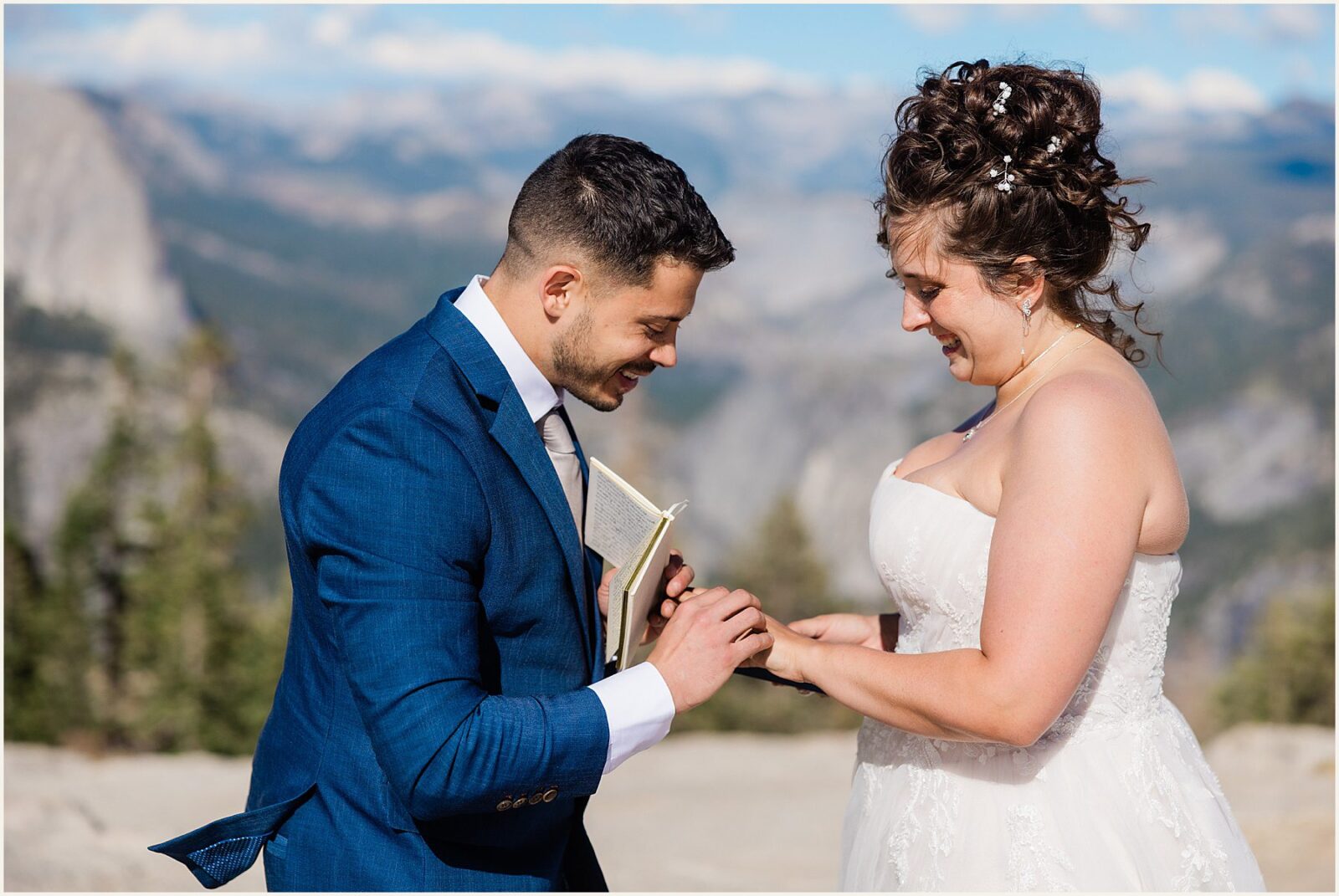 intimate-Yosemite-elopement_ryann-and-enrique_0052-1600x1070 Intimate Yosemite Elopement in Summer