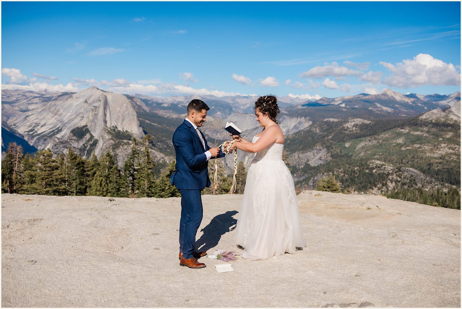 intimate-Yosemite-elopement_ryann-and-enrique_0052-1600x1070 Intimate Yosemite Elopement in Summer
