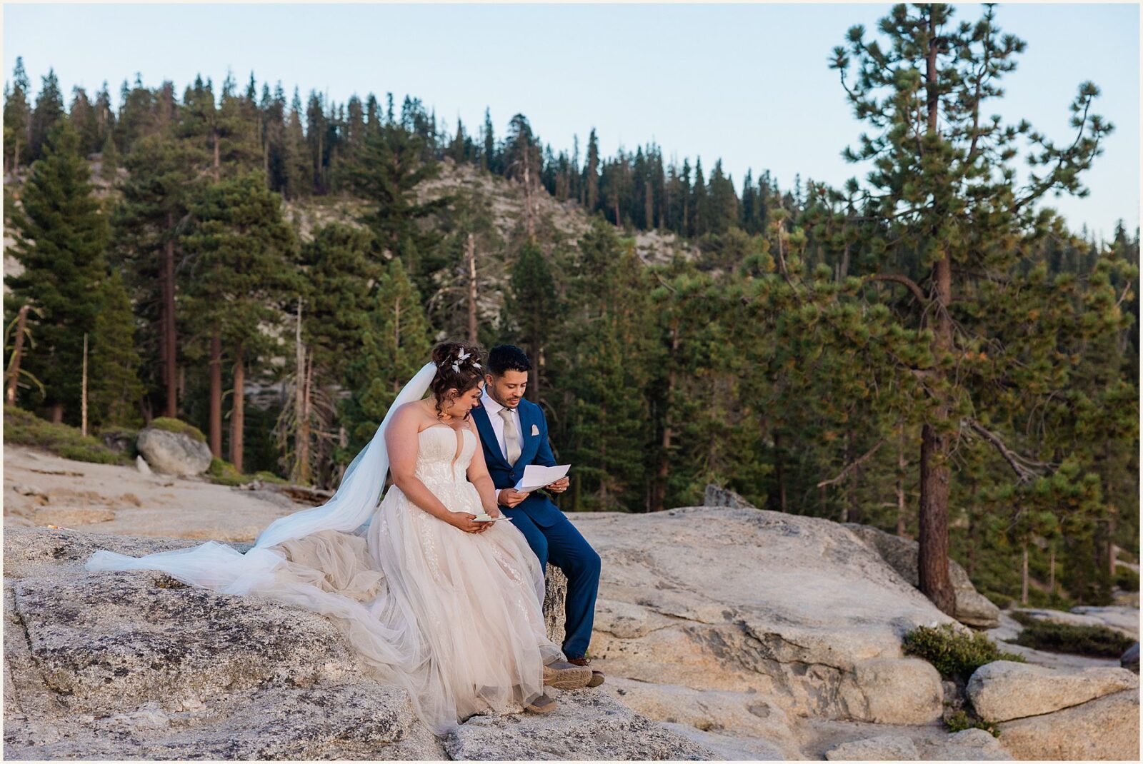 intimate-Yosemite-elopement_ryann-and-enrique_0052-1600x1070 Intimate Yosemite Elopement in Summer