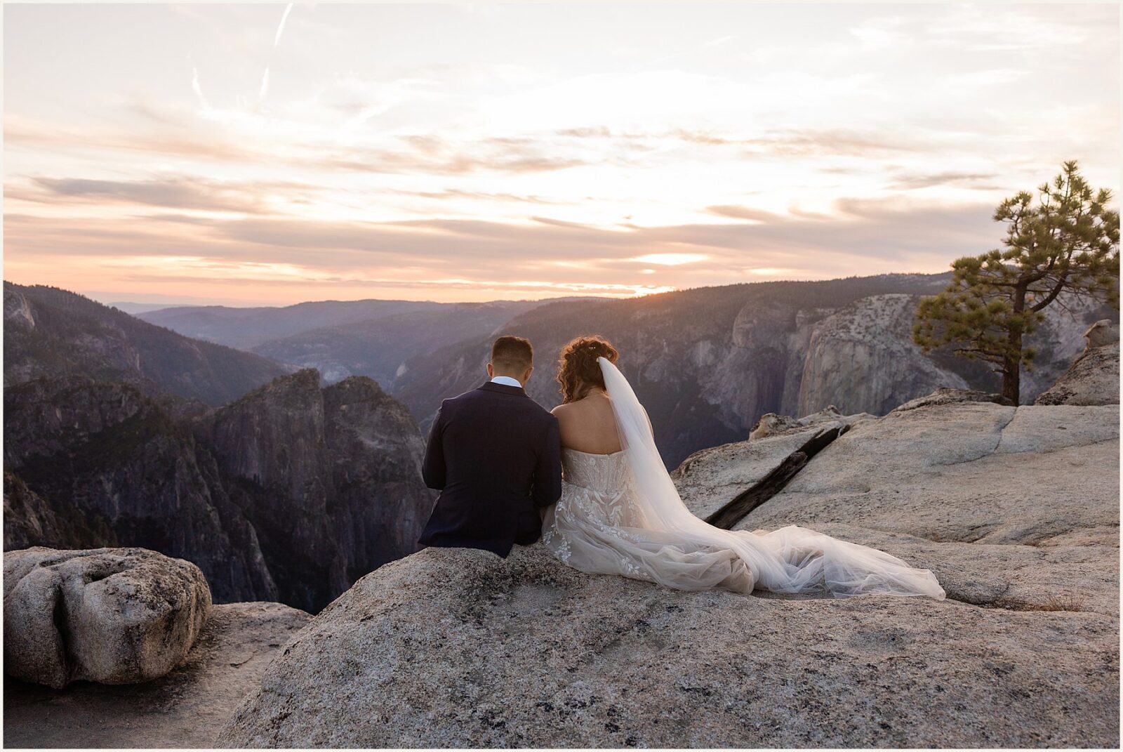 intimate-Yosemite-elopement_ryann-and-enrique_0052-1600x1070 Intimate Yosemite Elopement in Summer