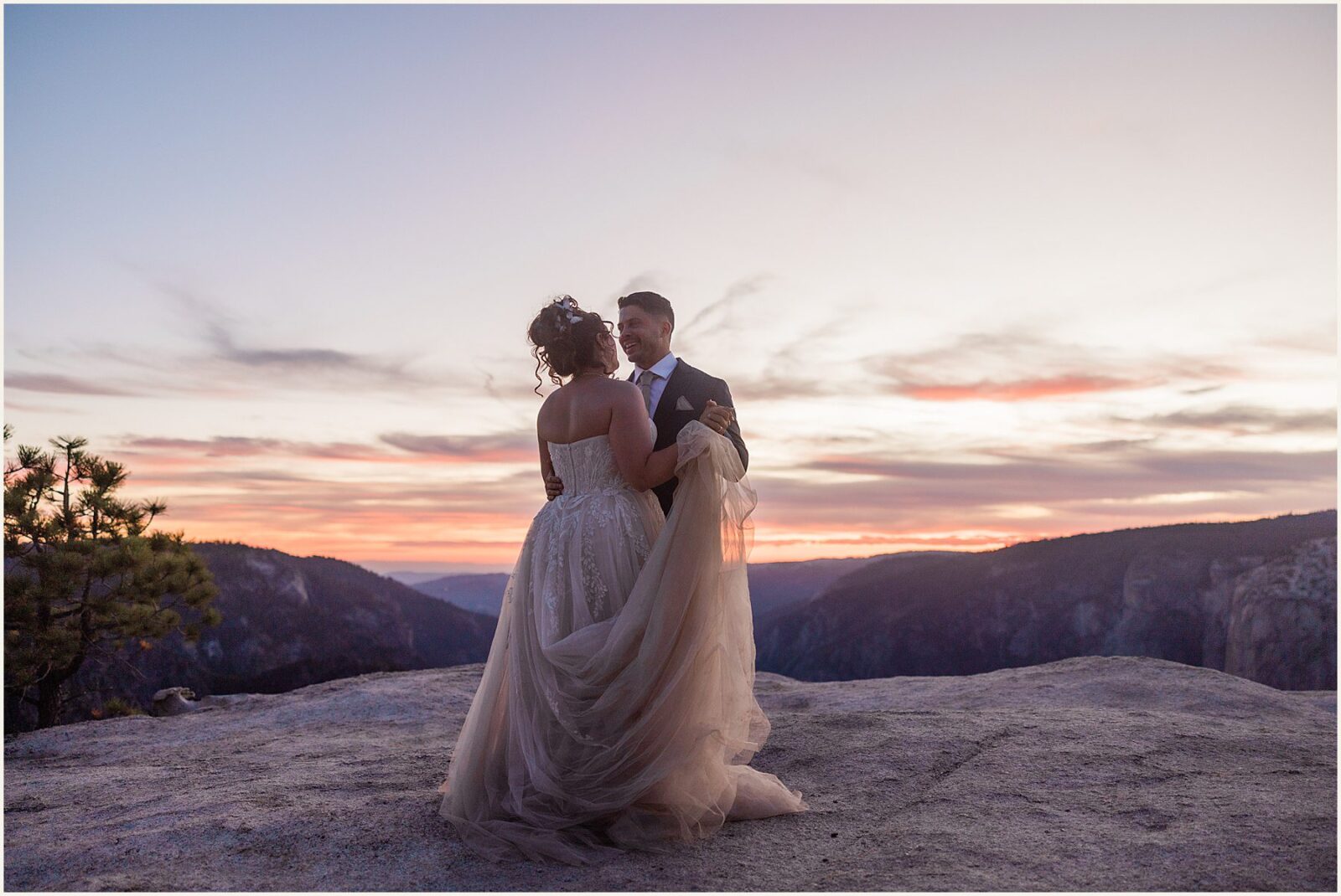 intimate-Yosemite-elopement_ryann-and-enrique_0052-1600x1070 Intimate Yosemite Elopement in Summer