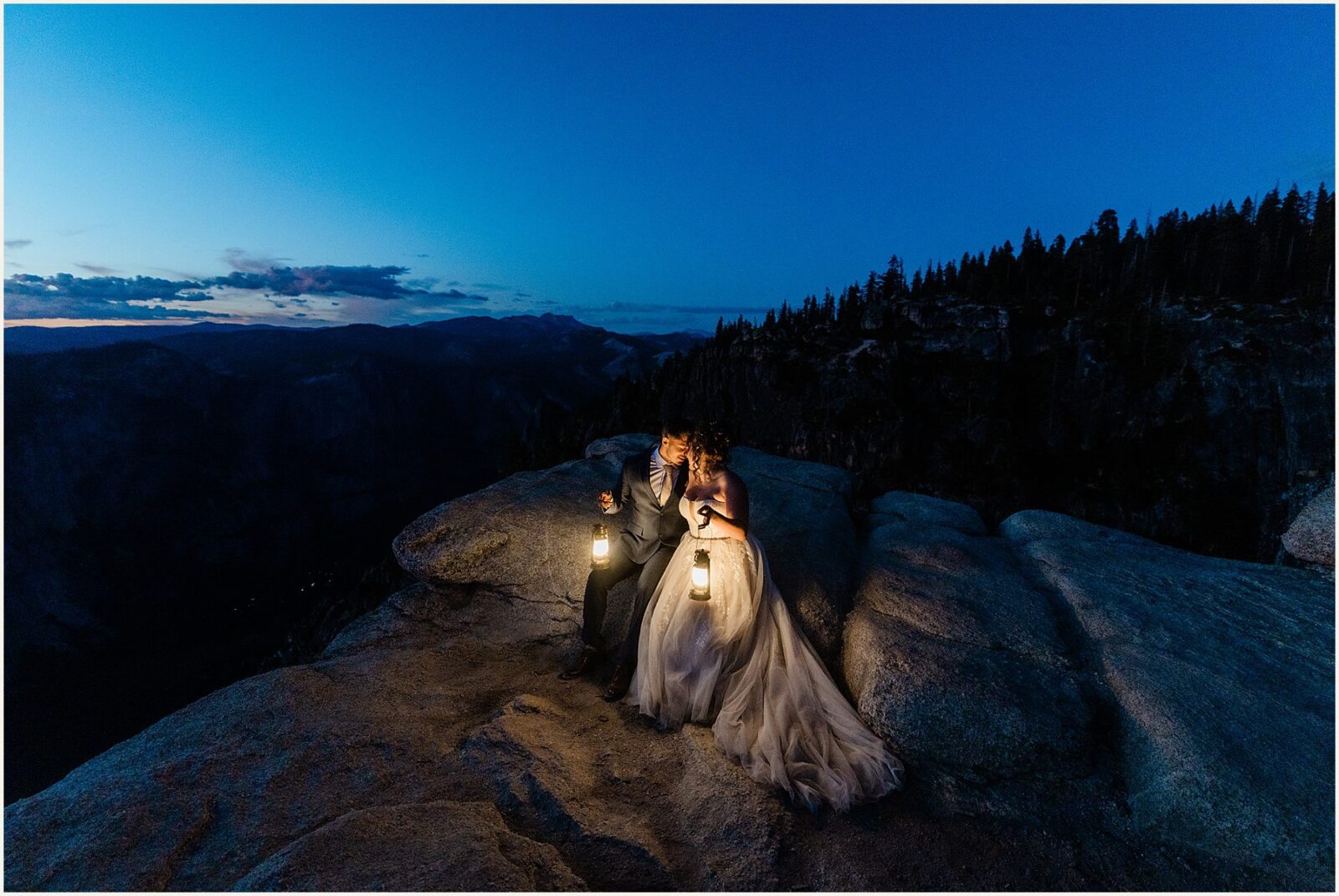 intimate-Yosemite-elopement_ryann-and-enrique_0052-1600x1070 Intimate Yosemite Elopement in Summer