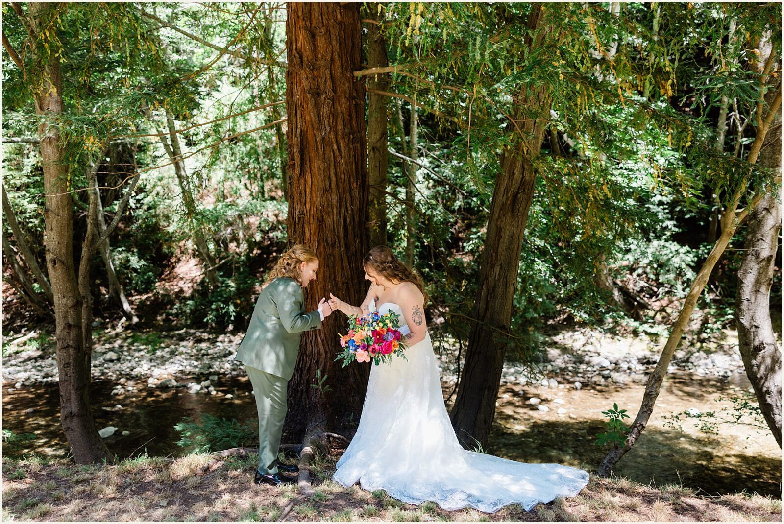 micro-beach-weddings_emily-and-brianna_0049-1600x1070 Micro Beach Wedding | Coastal Elopement