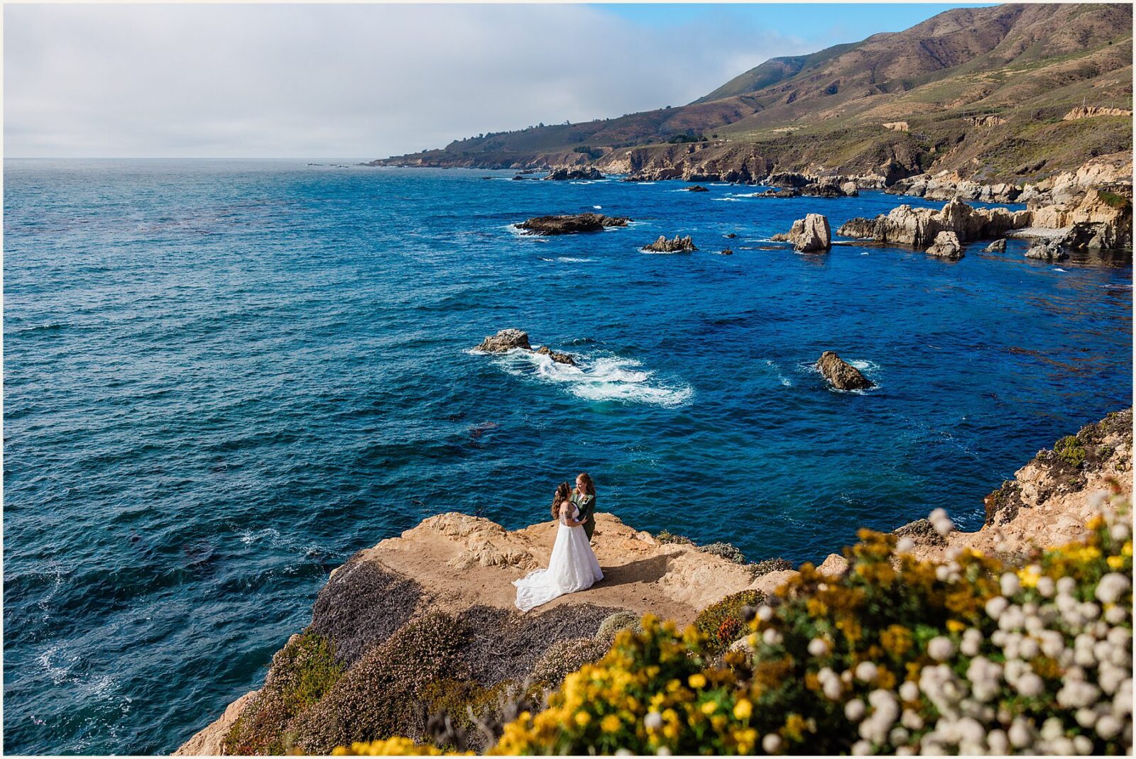 micro-beach-weddings_emily-and-brianna_0049-1600x1070 Micro Beach Wedding | Coastal Elopement