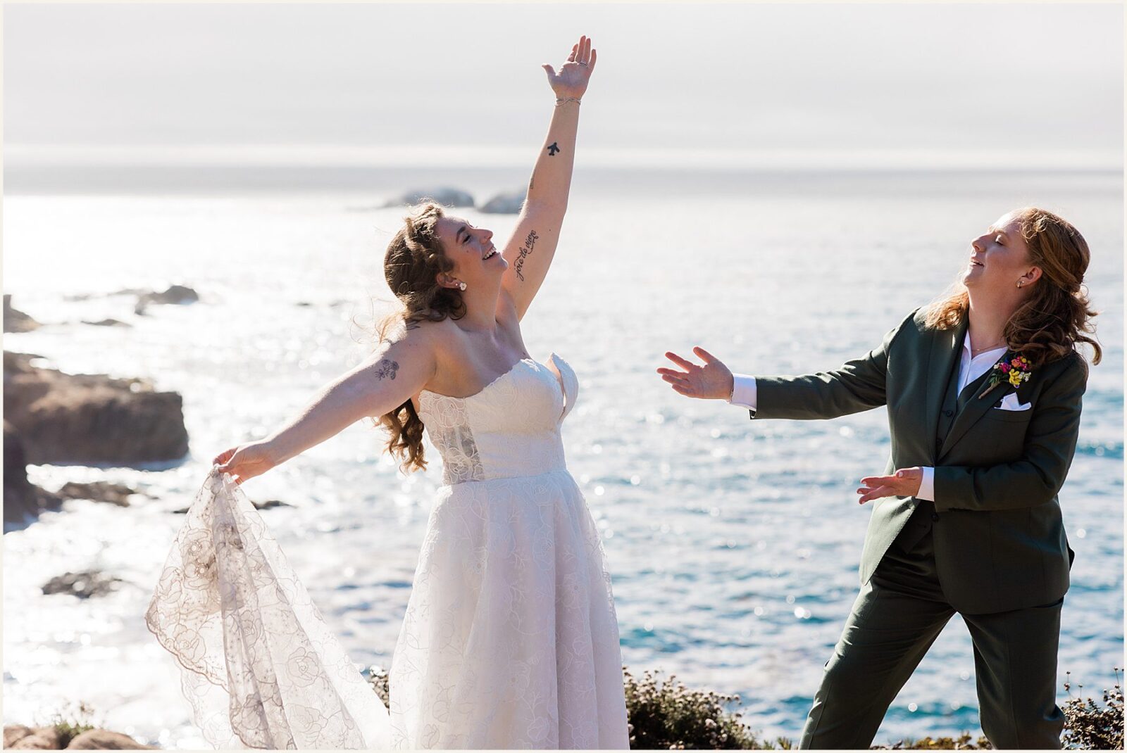 micro-beach-weddings_emily-and-brianna_0049-1600x1070 Micro Beach Wedding | Coastal Elopement