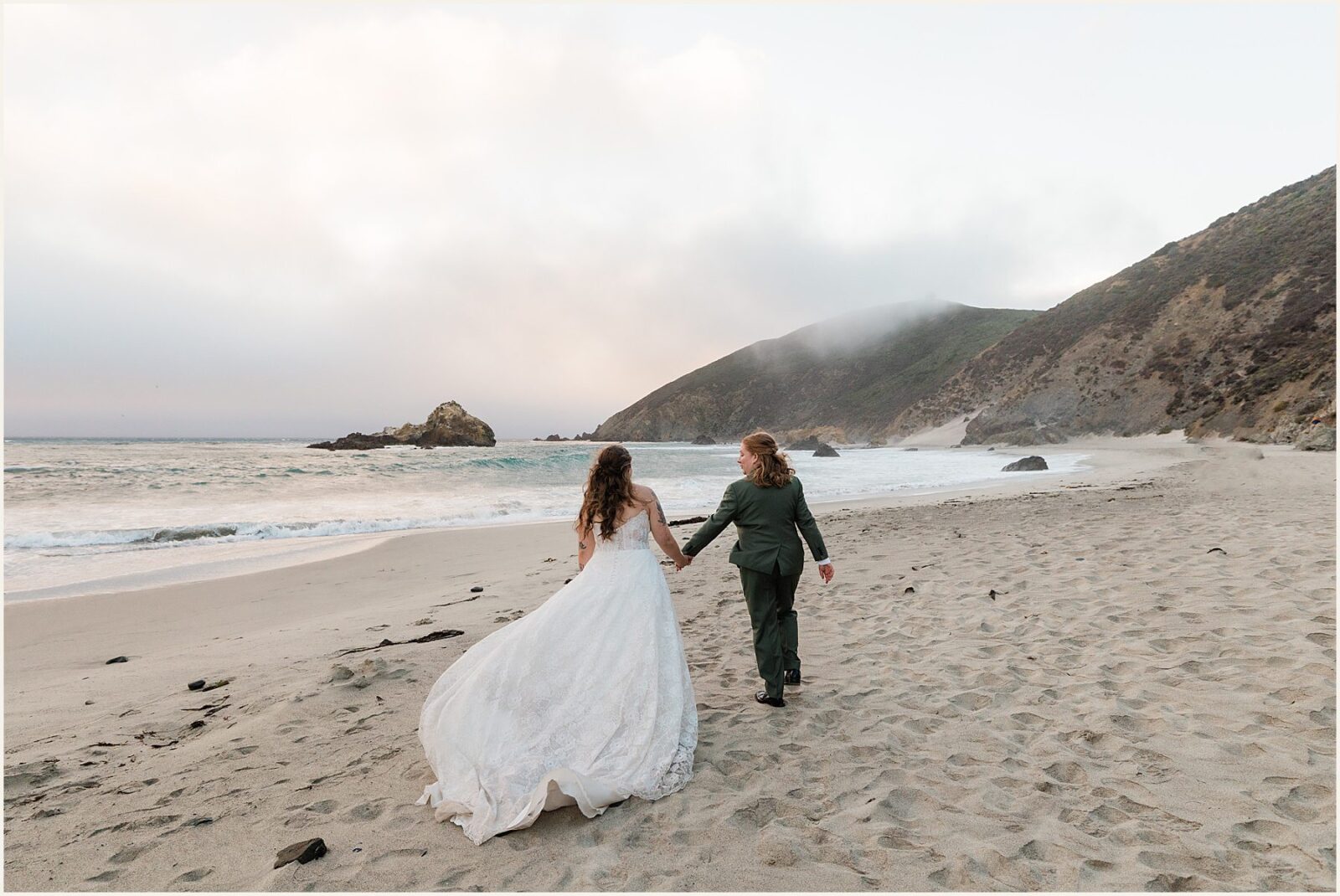 micro-beach-weddings_emily-and-brianna_0049-1600x1070 Micro Beach Wedding | Coastal Elopement