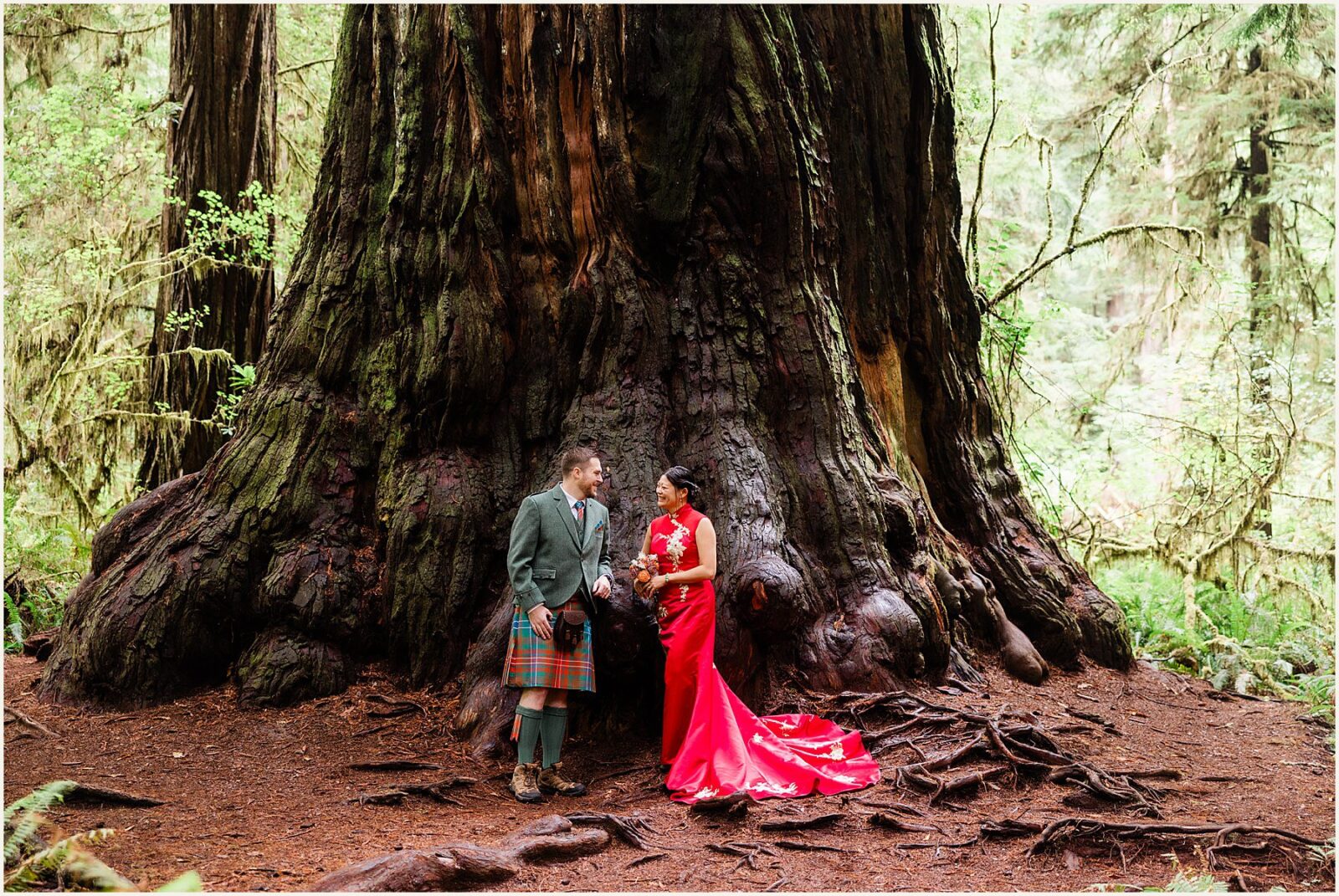 redwood-elopement_wenya-and-wilson_0026-1600x1070 Adventure Weddings + Elopements redwood-elopement_wenya-and-wilson_0026-1600x1070 Redwood Elopement | Eloping With Friends
