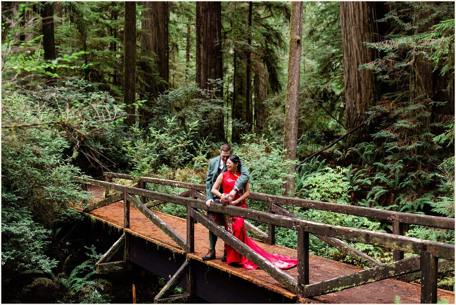 redwood-elopement_wenya-and-wilson_0026-1600x1070 Adventure Weddings + Elopements redwood-elopement_wenya-and-wilson_0026-1600x1070 Redwood Elopement | Eloping With Friends