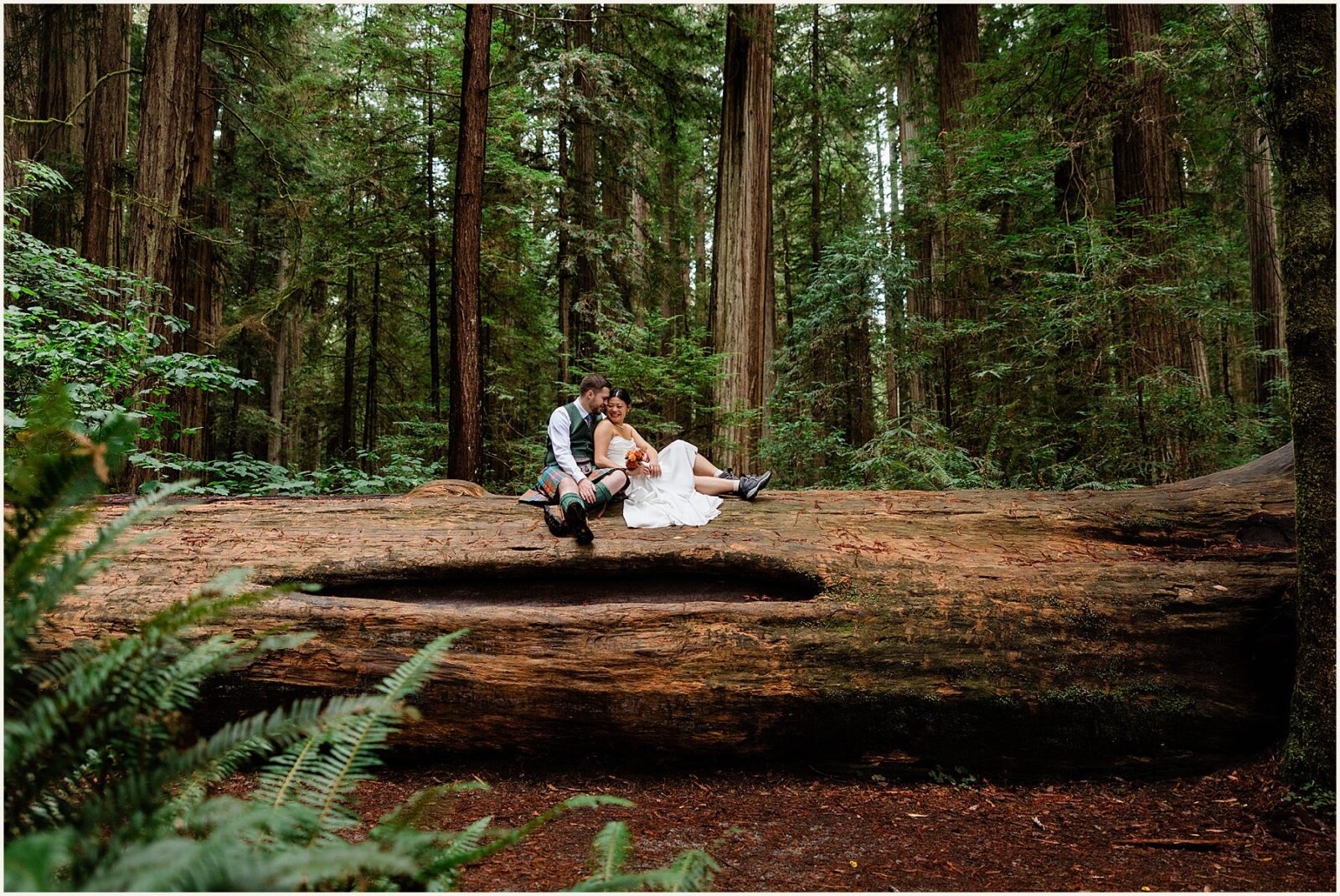 redwood-elopement_wenya-and-wilson_0026-1600x1070 Adventure Weddings + Elopements redwood-elopement_wenya-and-wilson_0026-1600x1070 Redwood Elopement | Eloping With Friends