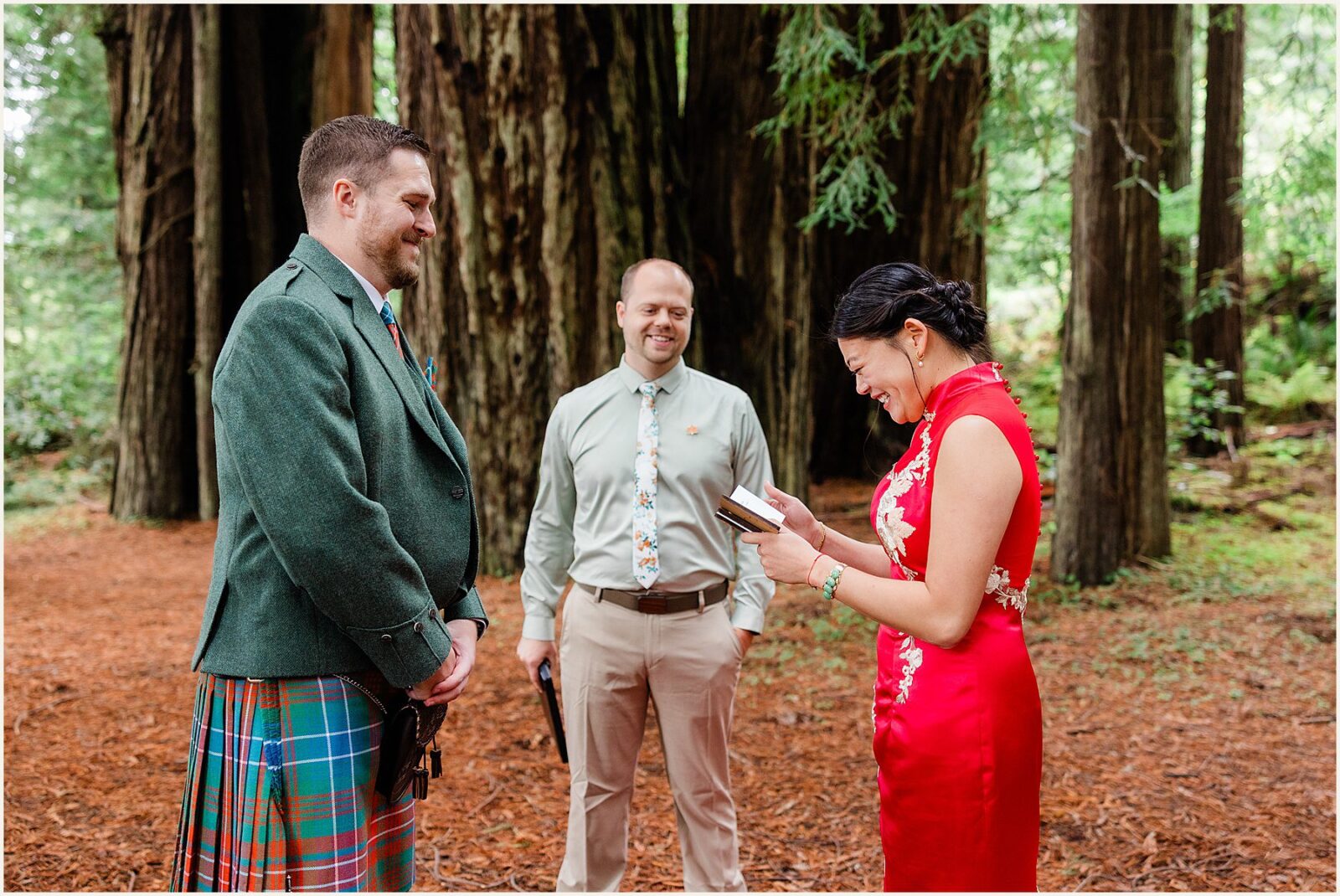 redwood-elopement_wenya-and-wilson_0026-1600x1070 Adventure Weddings + Elopements redwood-elopement_wenya-and-wilson_0026-1600x1070 Redwood Elopement | Eloping With Friends