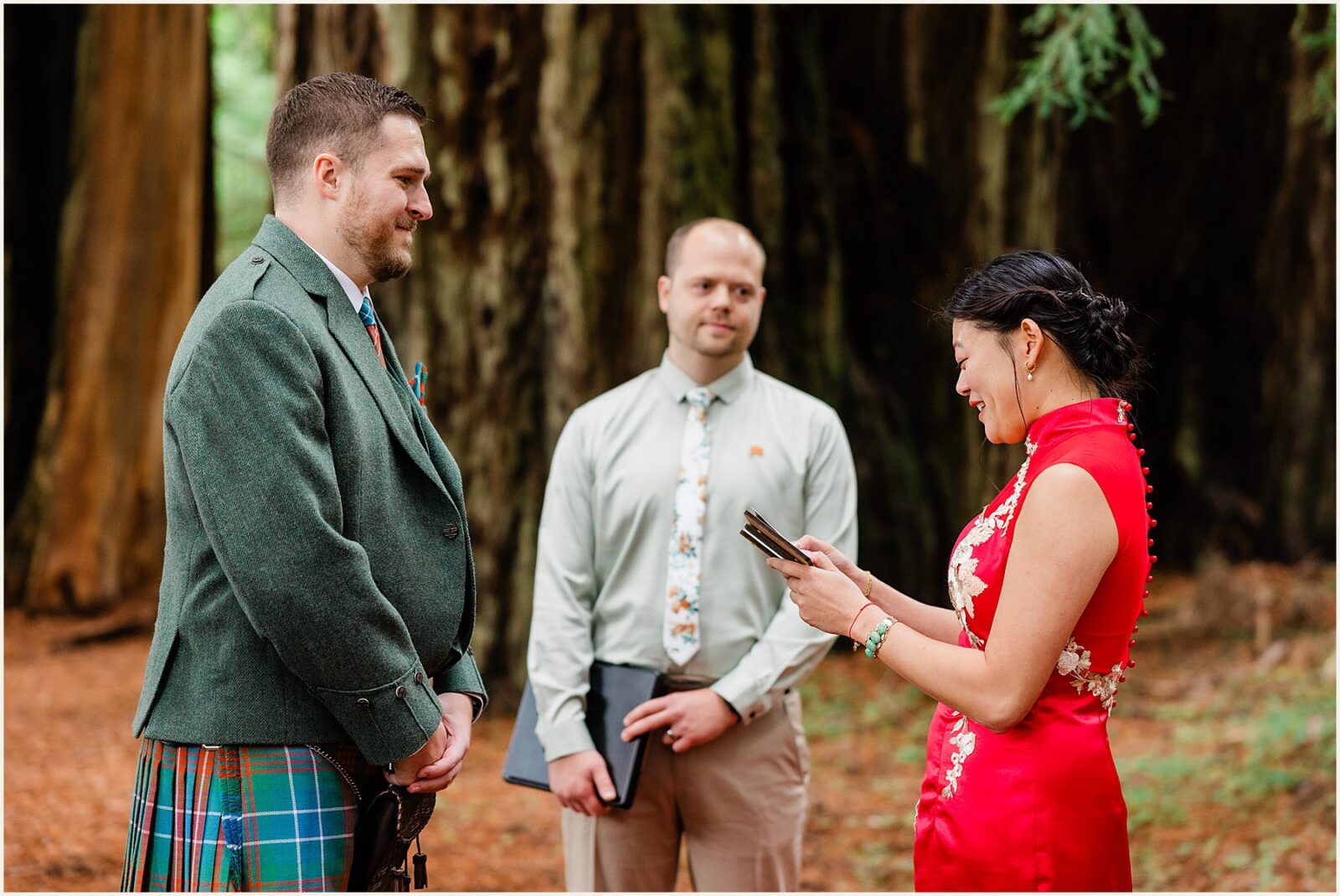 redwood-elopement_wenya-and-wilson_0026-1600x1070 Adventure Weddings + Elopements redwood-elopement_wenya-and-wilson_0026-1600x1070 Redwood Elopement | Eloping With Friends