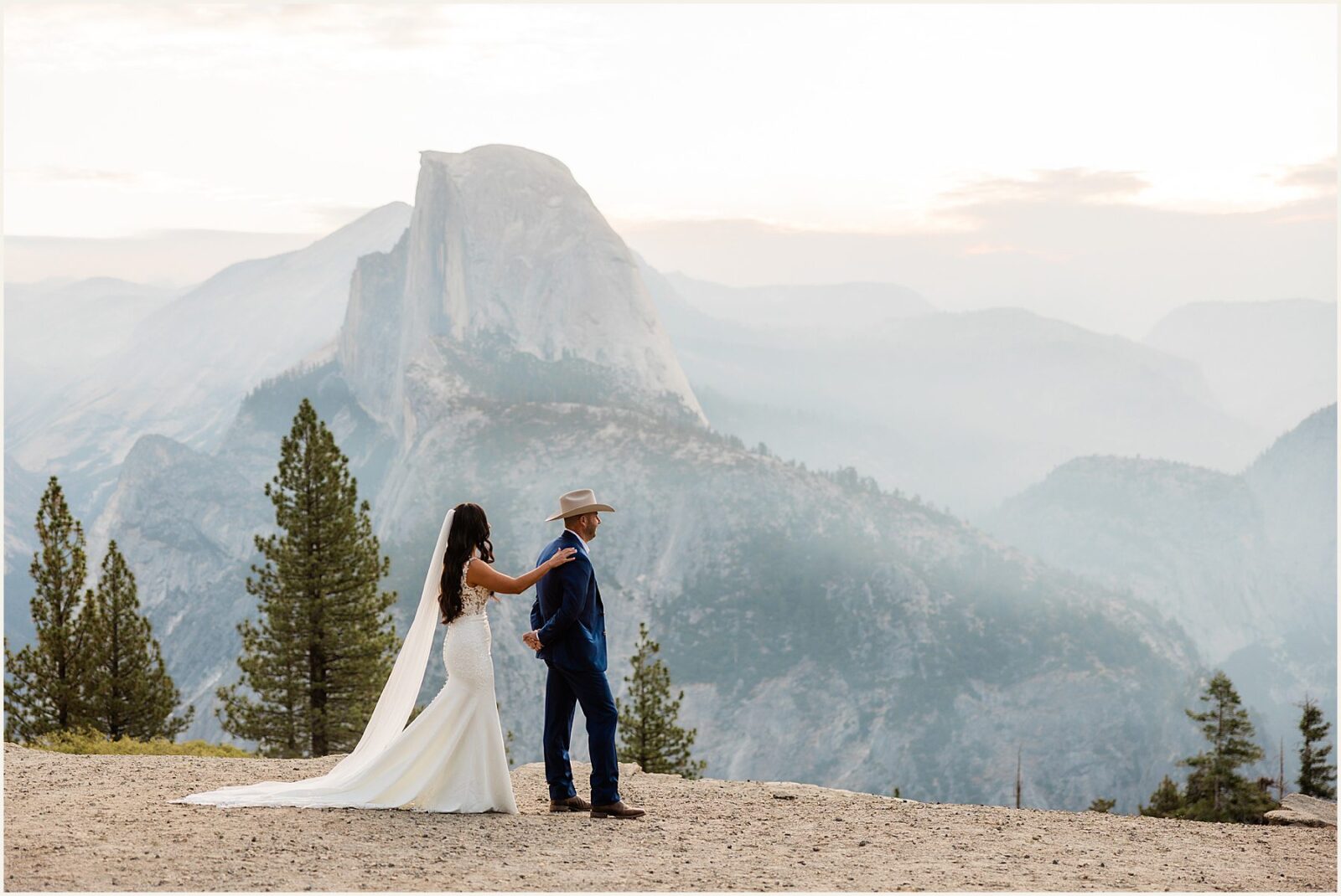 small-elopement-wedding_stephanie-and-johnathan_0011-1600x1070 Small Elopement Wedding in Yosemite National Park