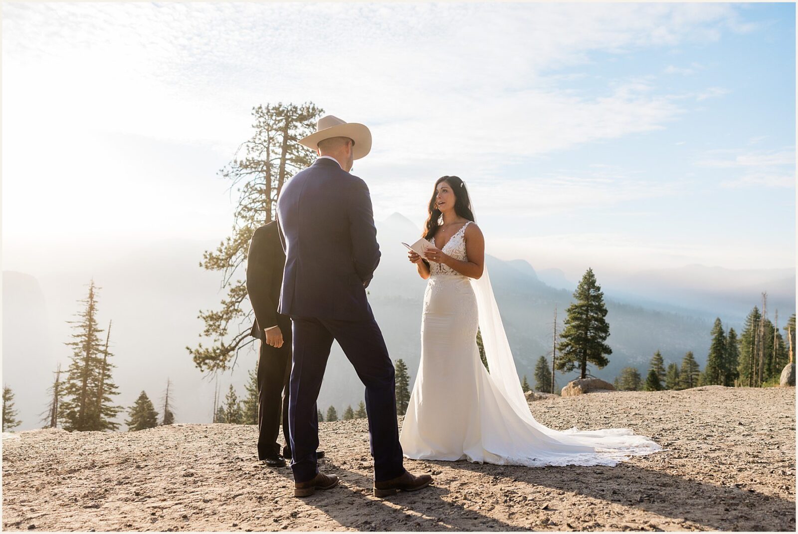 small-elopement-wedding_stephanie-and-johnathan_0011-1600x1070 Small Elopement Wedding in Yosemite National Park