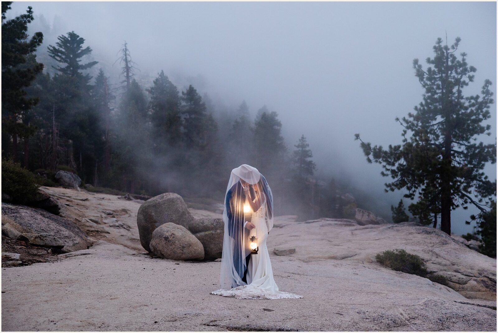 small-elopement-wedding_stephanie-and-johnathan_0011-1600x1070 Small Elopement Wedding in Yosemite National Park