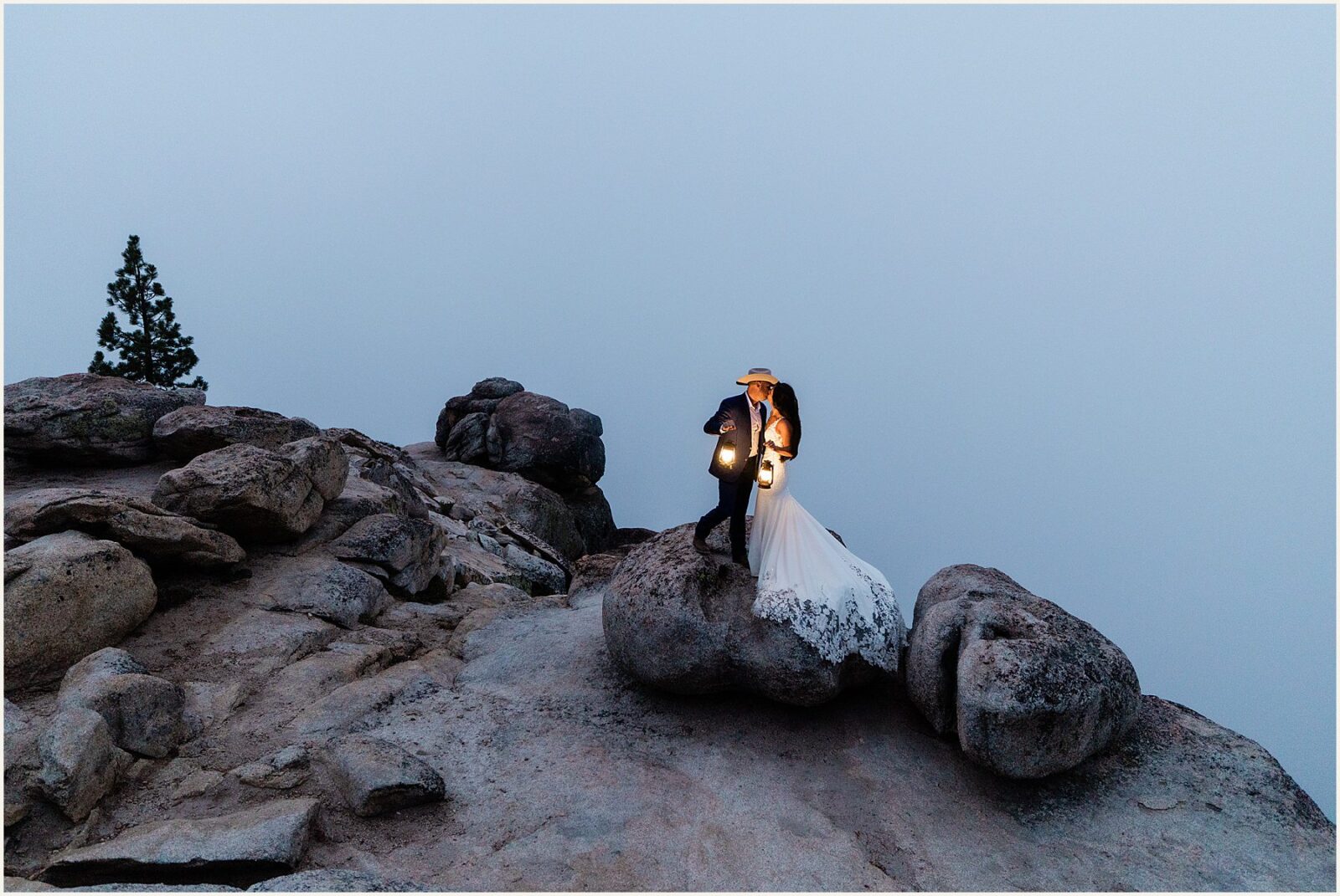small-elopement-wedding_stephanie-and-johnathan_0011-1600x1070 Small Elopement Wedding in Yosemite National Park