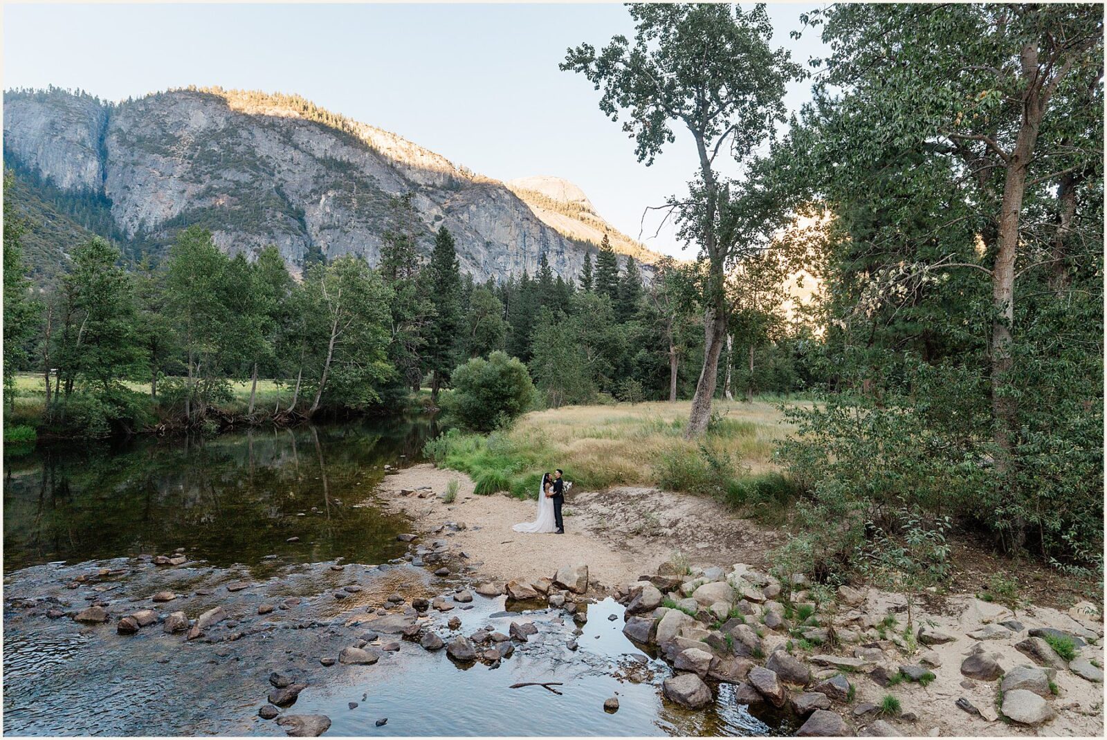 yosemite-photographer_maggie-and-carlos_0062-1600x1070 Yosemite Photographer | Yosemite Elopement