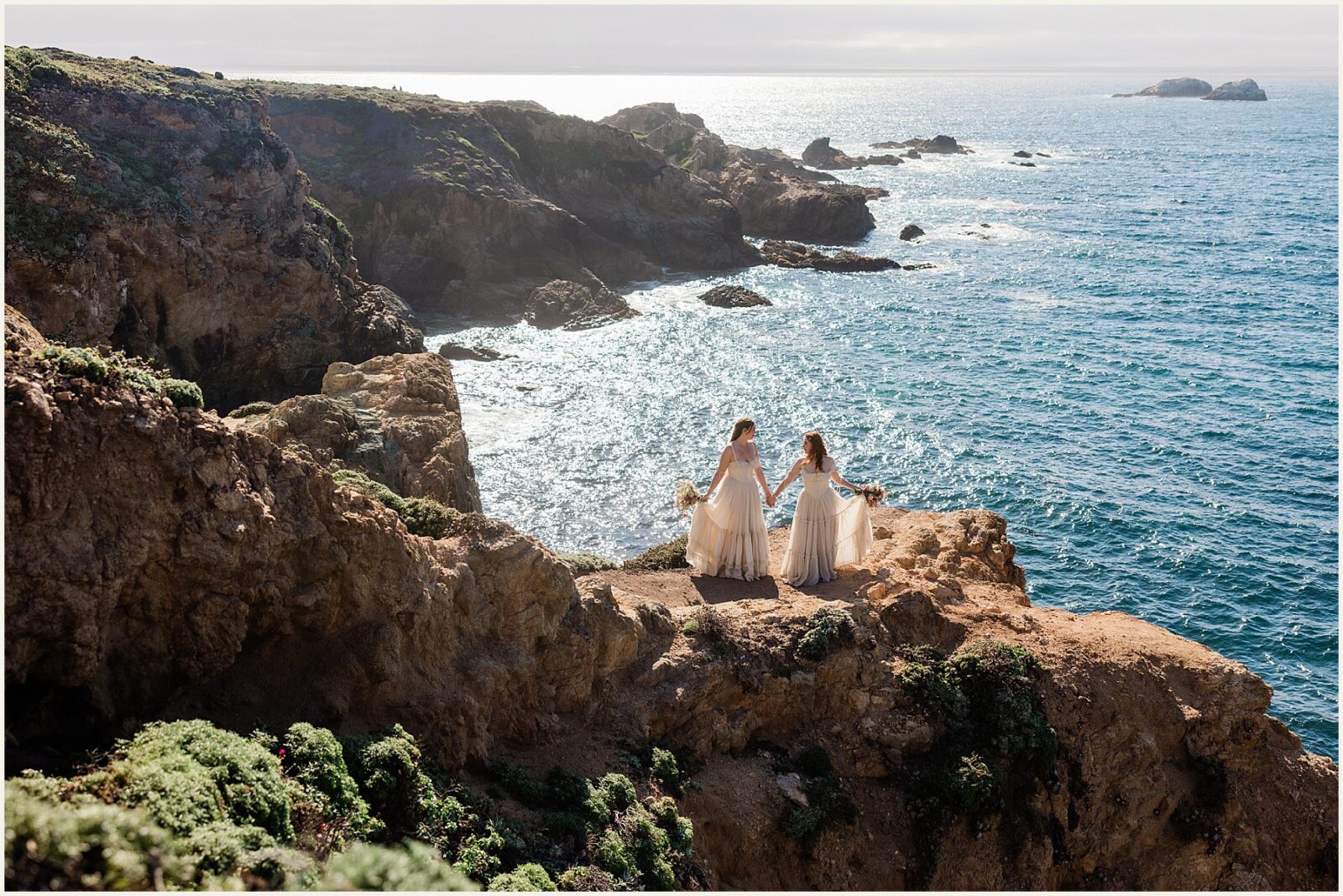 Big-Sur-Elopement-Photos_Emma-and-McKayla_0063-1600x1069 Big Sur Elopement Photos: A Coastal Love Story