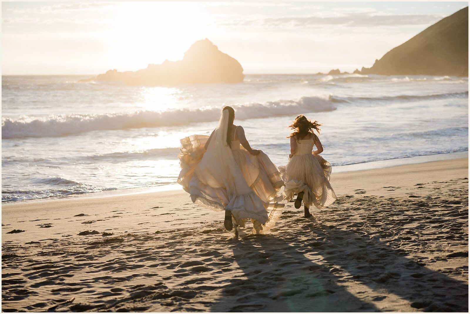 Big-Sur-Elopement-Photos_Emma-and-McKayla_0063-1600x1069 Big Sur Elopement Photos: A Coastal Love Story