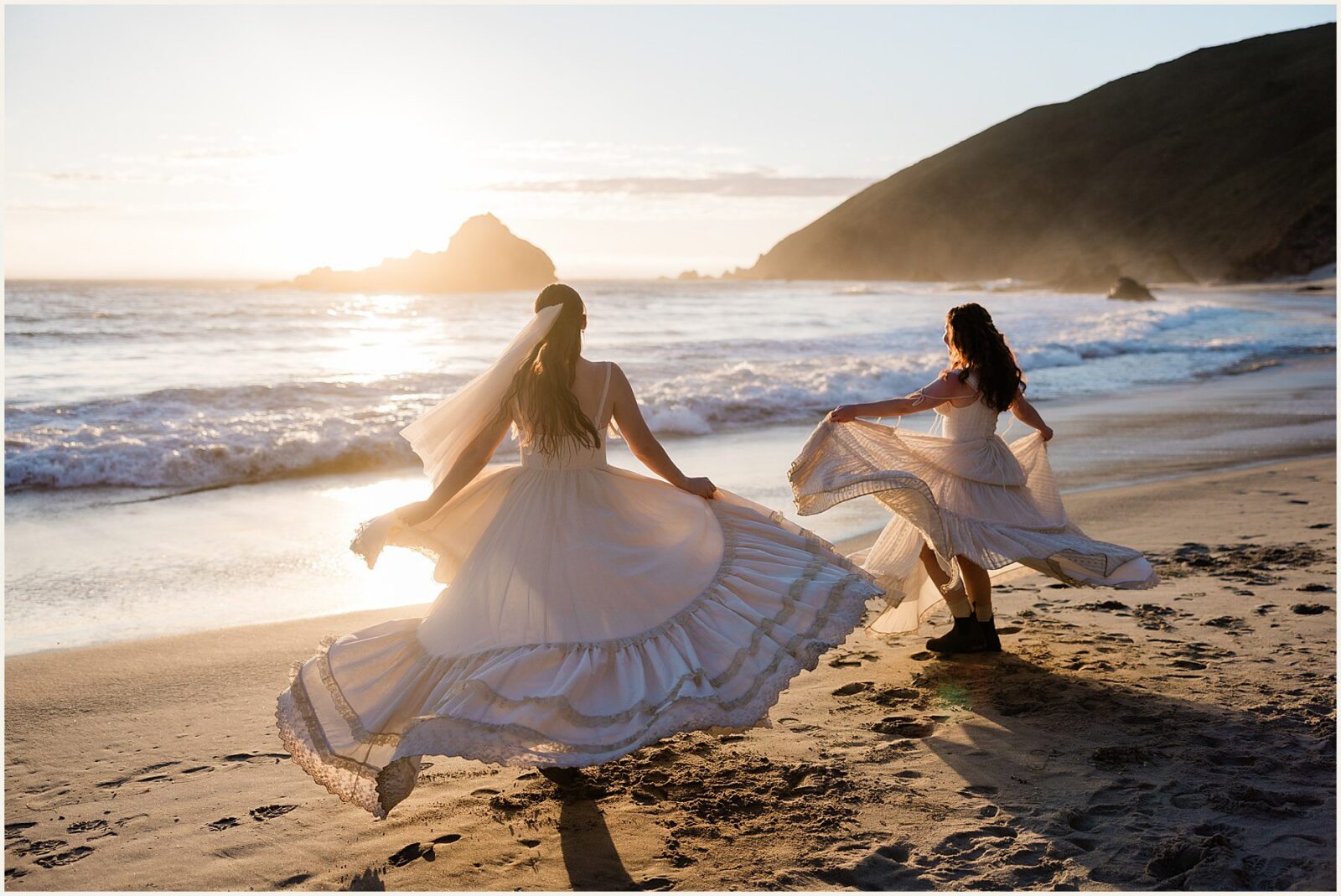 Big-Sur-Elopement-Photos_Emma-and-McKayla_0063-1600x1069 Big Sur Elopement Photos: A Coastal Love Story