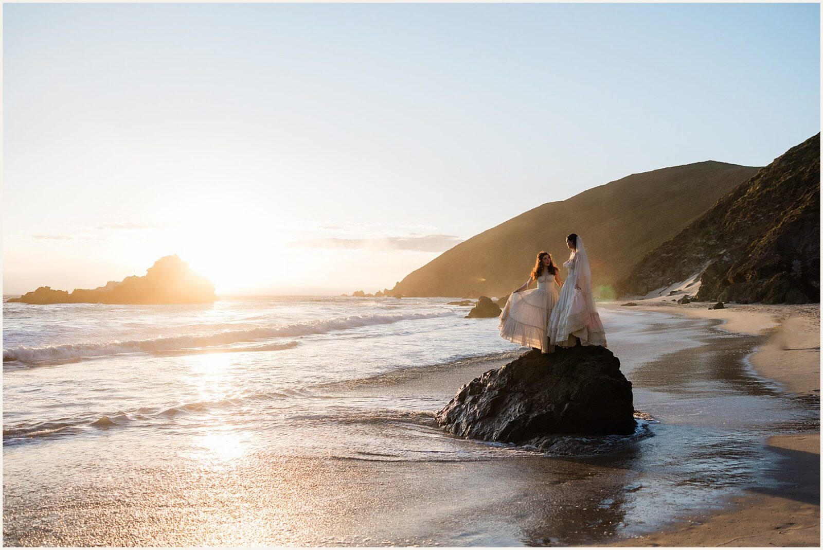 Big-Sur-Elopement-Photos_Emma-and-McKayla_0063-1600x1069 Big Sur Elopement Photos: A Coastal Love Story