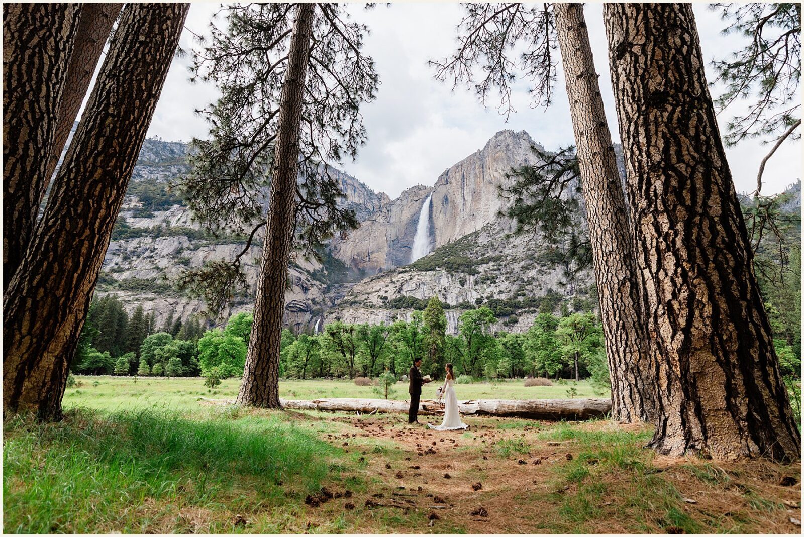 Yosemite-Intimate-Wedding_Grace-and-Kane_0053-1600x1201 Yosemite Intimate Wedding at Waterfalls in Spring
